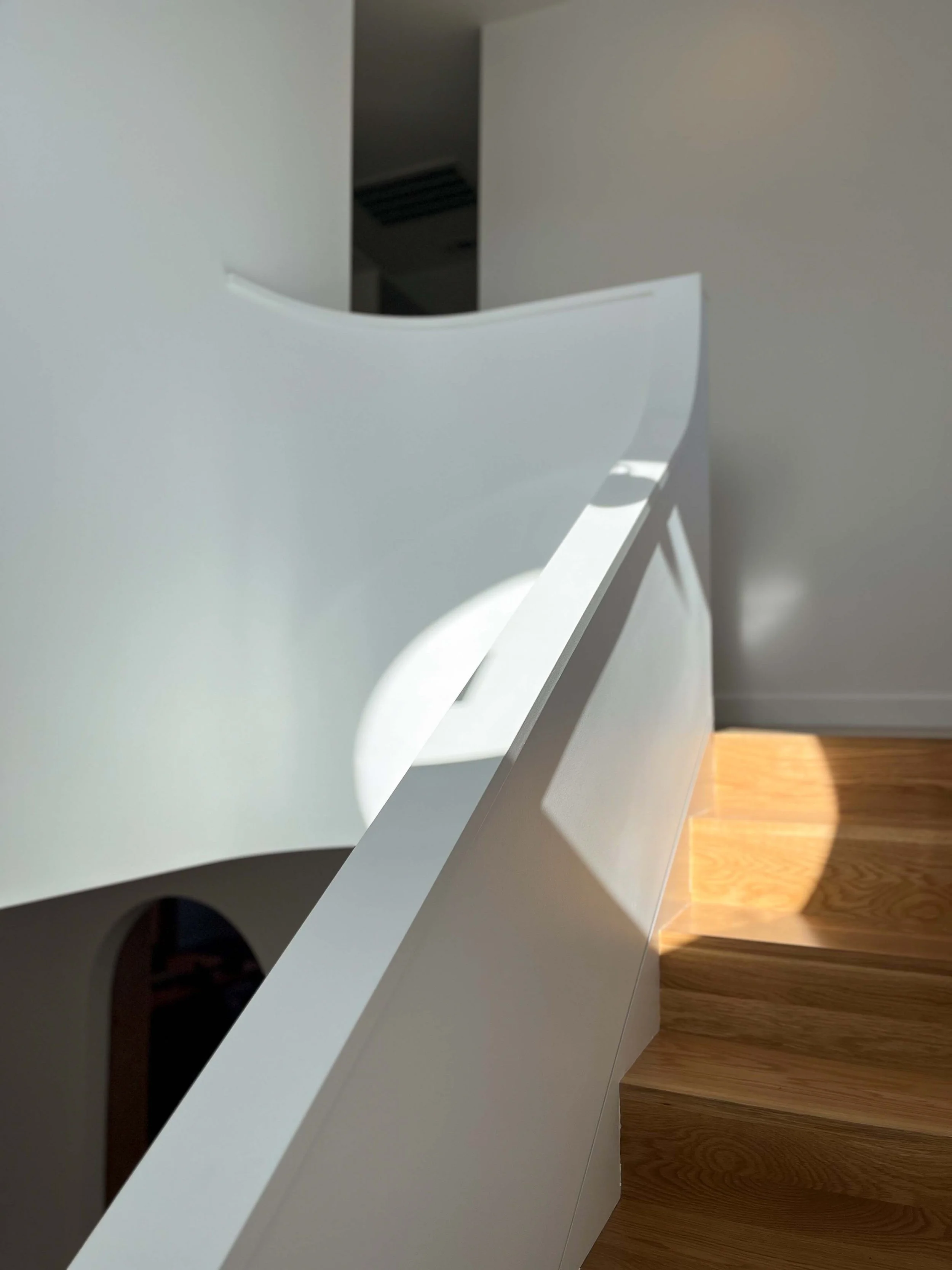 Rockridge2ndStory_Handrail_Light.jpg