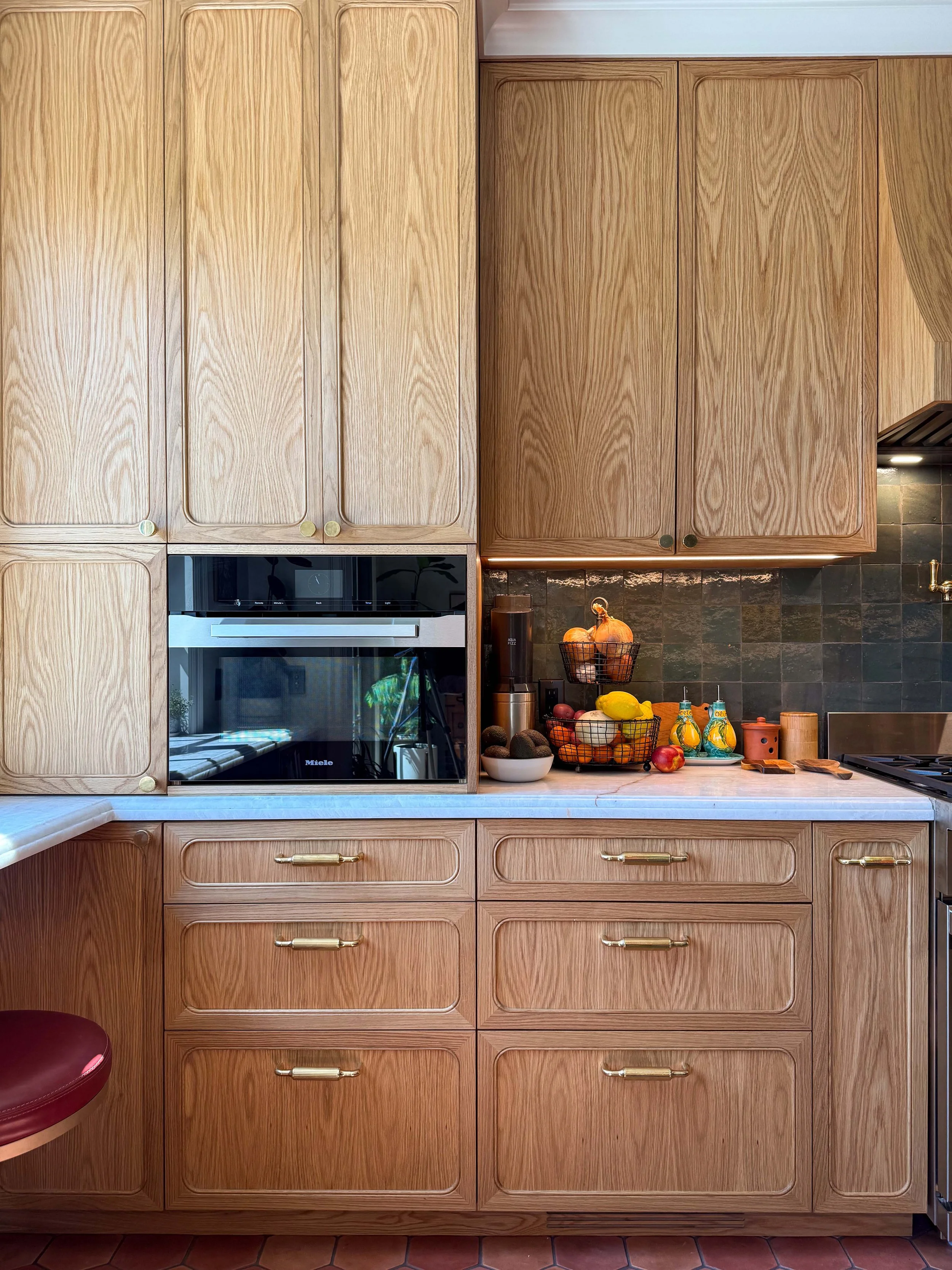ColeValley_WhiteOak_KitchenCabinetry.jpg