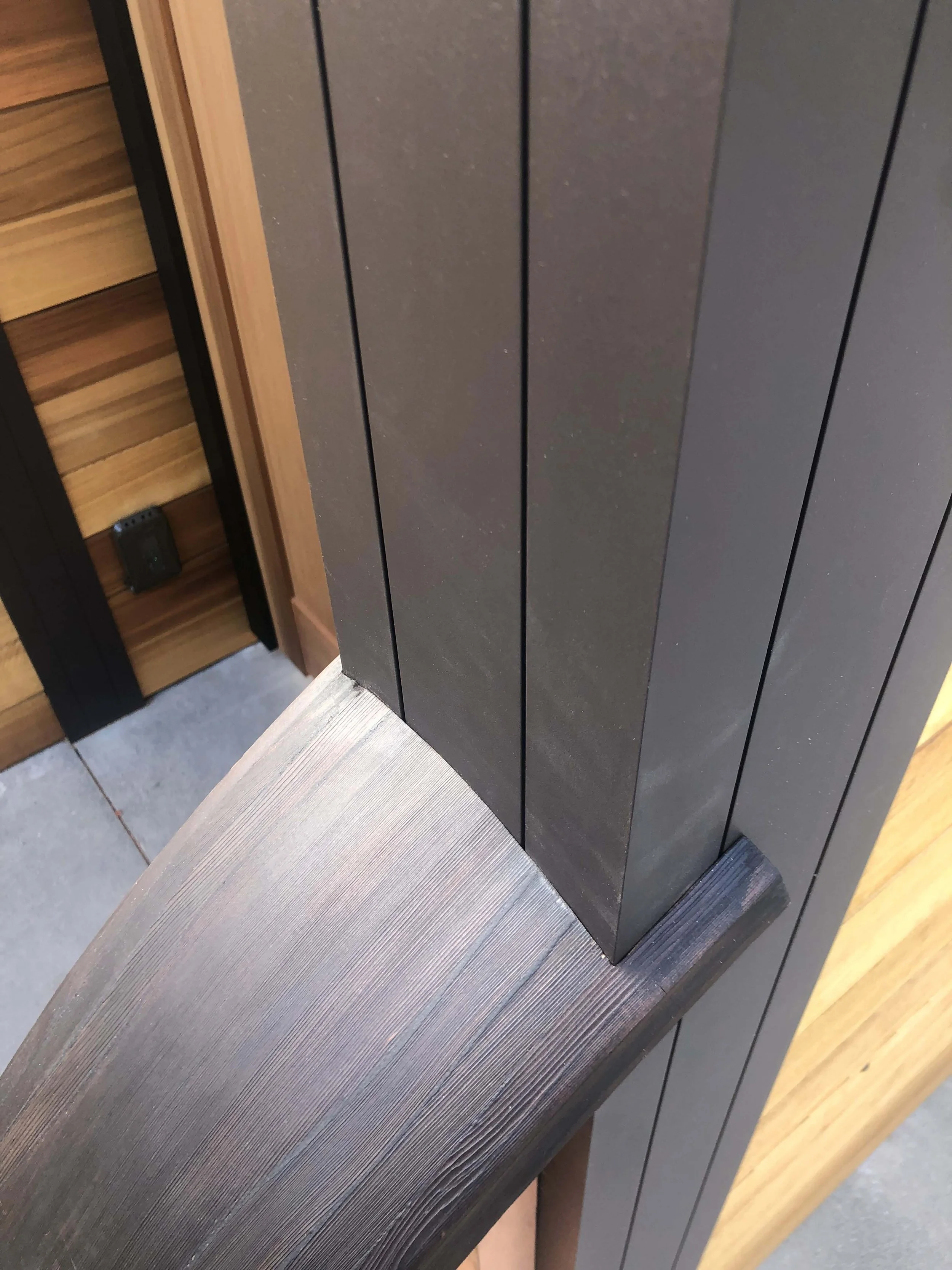 PoolToGarden_KneeWall_Joinery.jpg