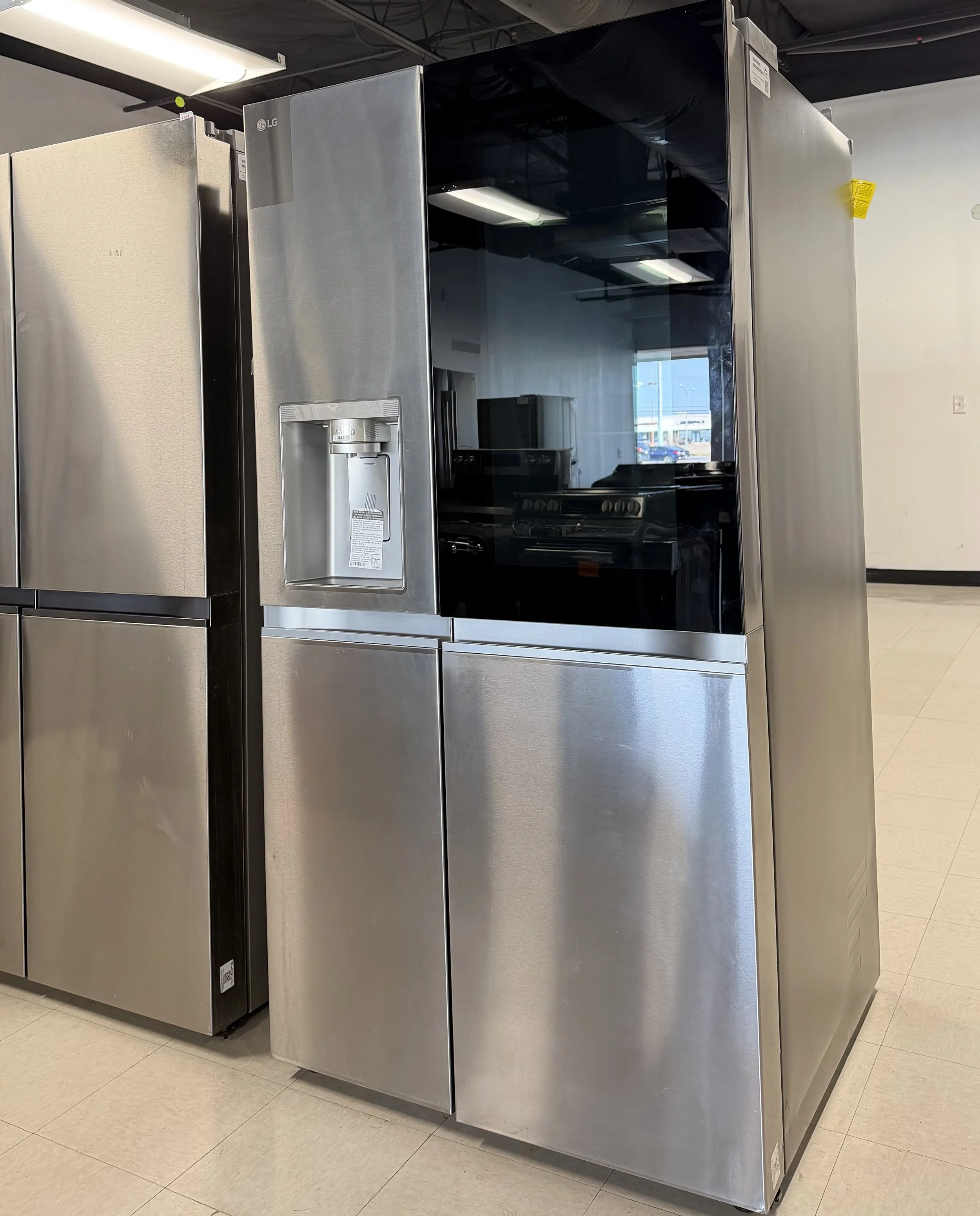 LG Refrigerator Side by Side Smarty View (Water and Ice Dispenser)