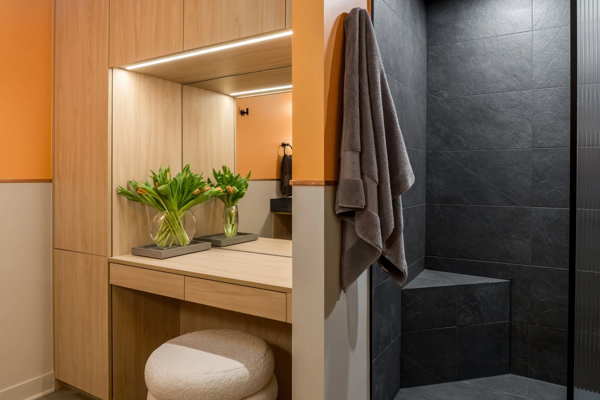 17-web-or-mls-939-w-madison-st-301.jpg