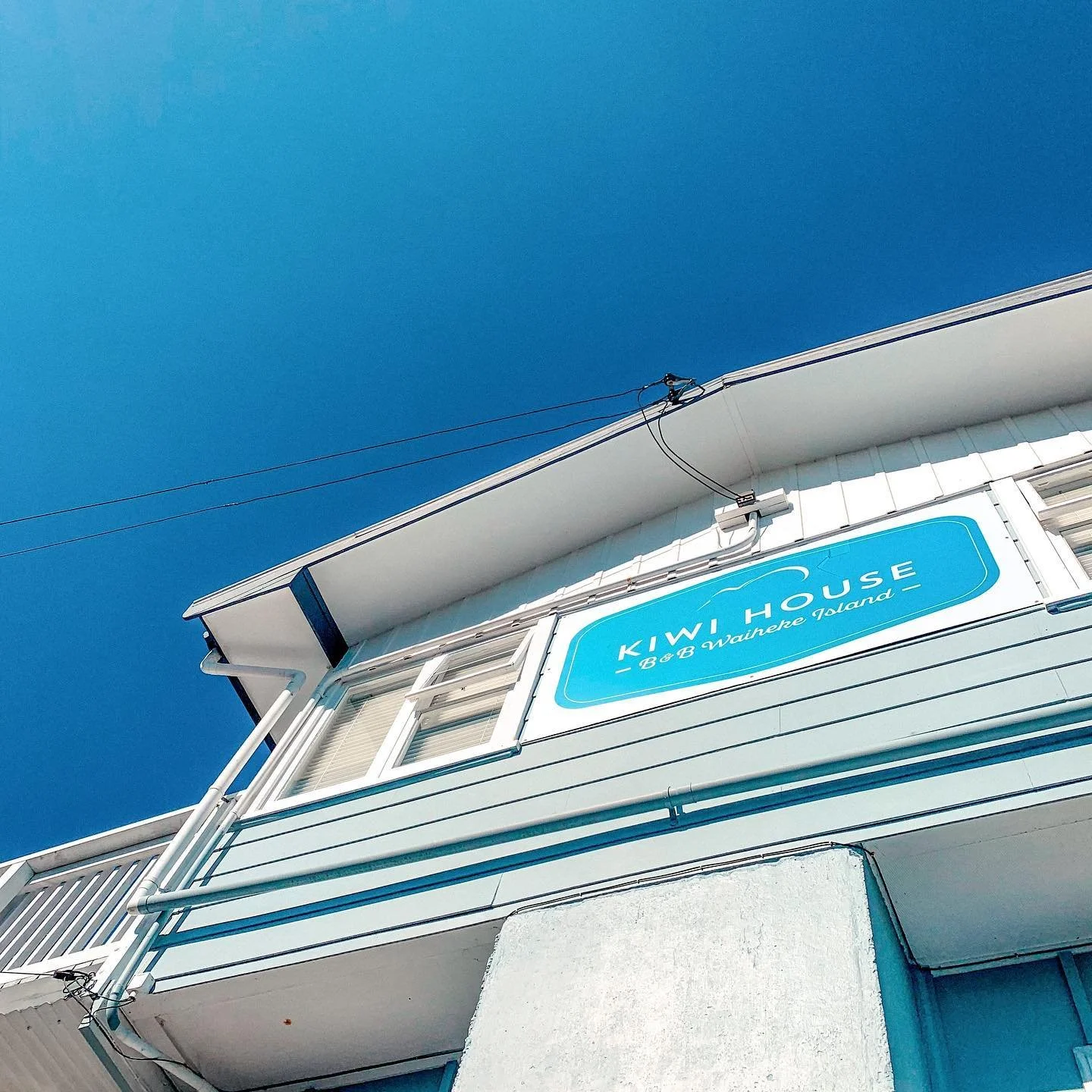 Kiwi House is on Winter Holiday 🏝

Luckily we have some good news we are still running full house bookings on weekends - give Tim a call on 021 669 380 to find out more! 

See you in summer ✌️