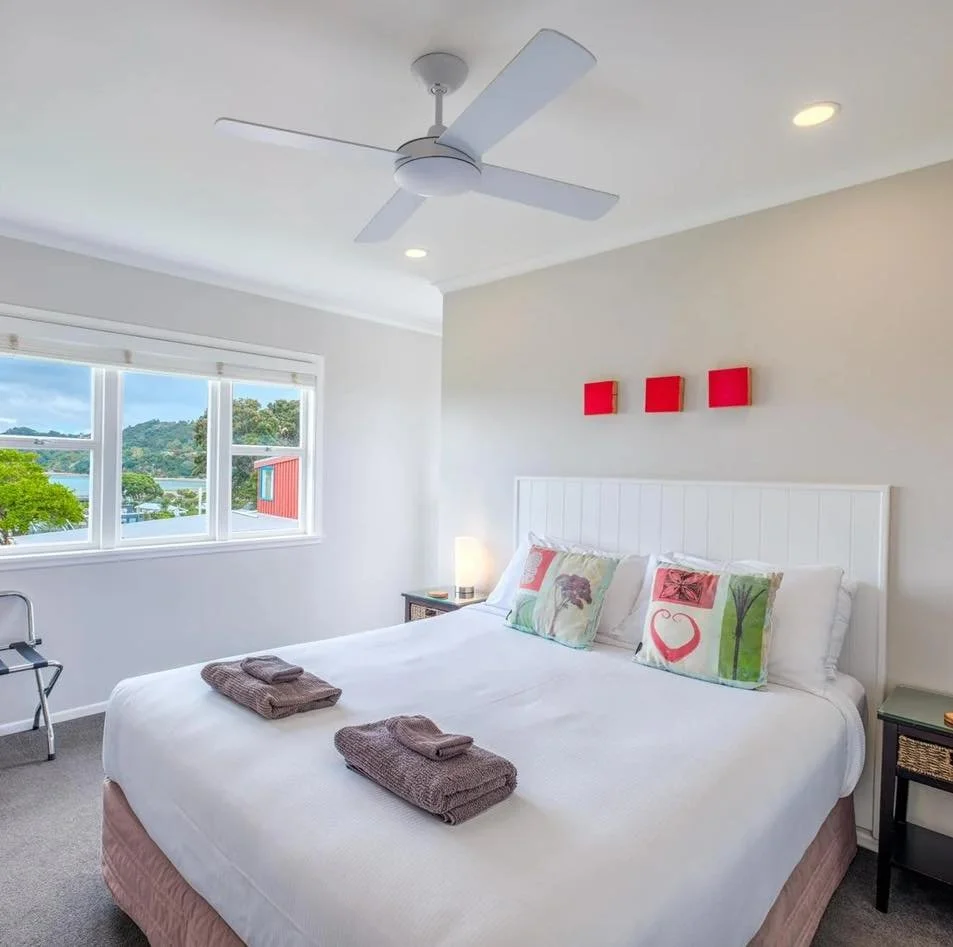 🌿✨ Weekend Escape? Waiheke is Calling. ✨🌿

Trade the city for vineyards, ocean views, and island time.

Stay at KiwiHouse Waiheke, a boutique guesthouse in the heart of Oneroa, perfectly positioned for winery visits, beach walks, long lunches, and 