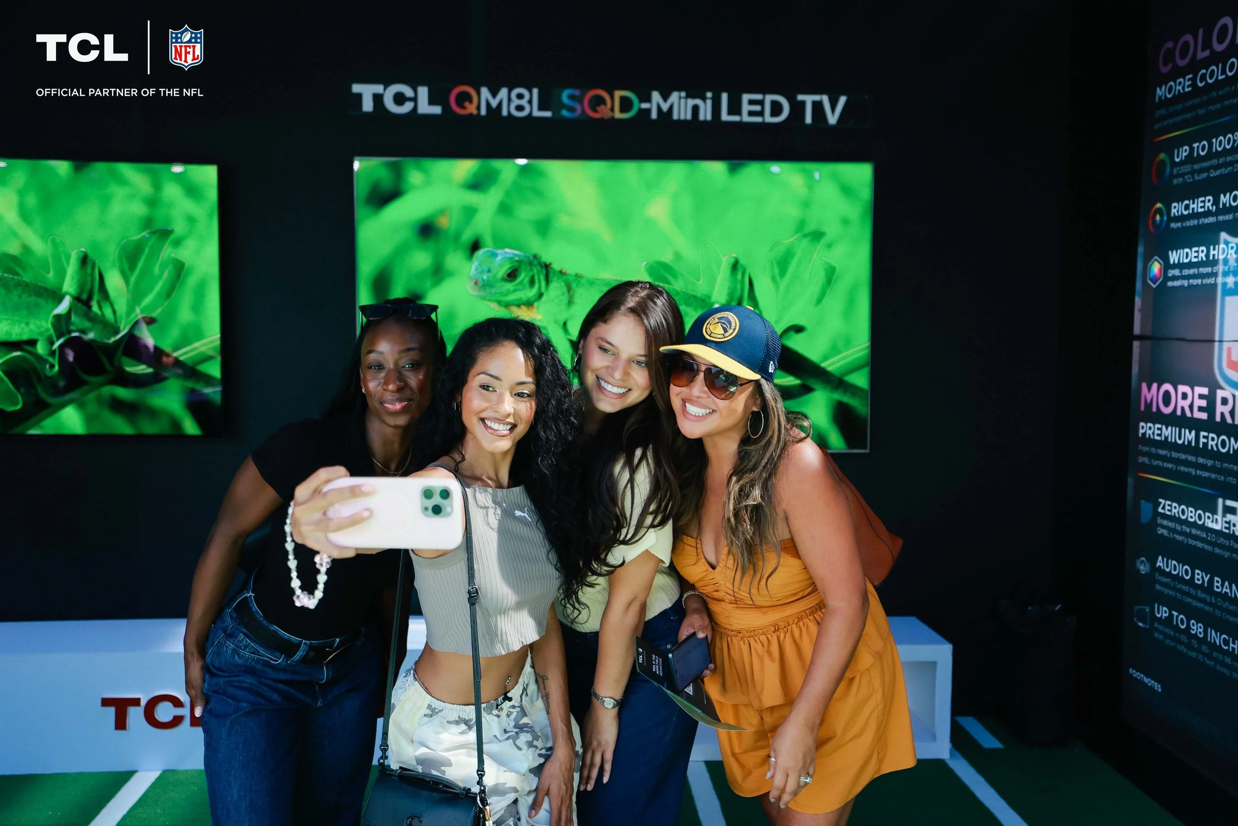 TCL-NFL54.jpg
