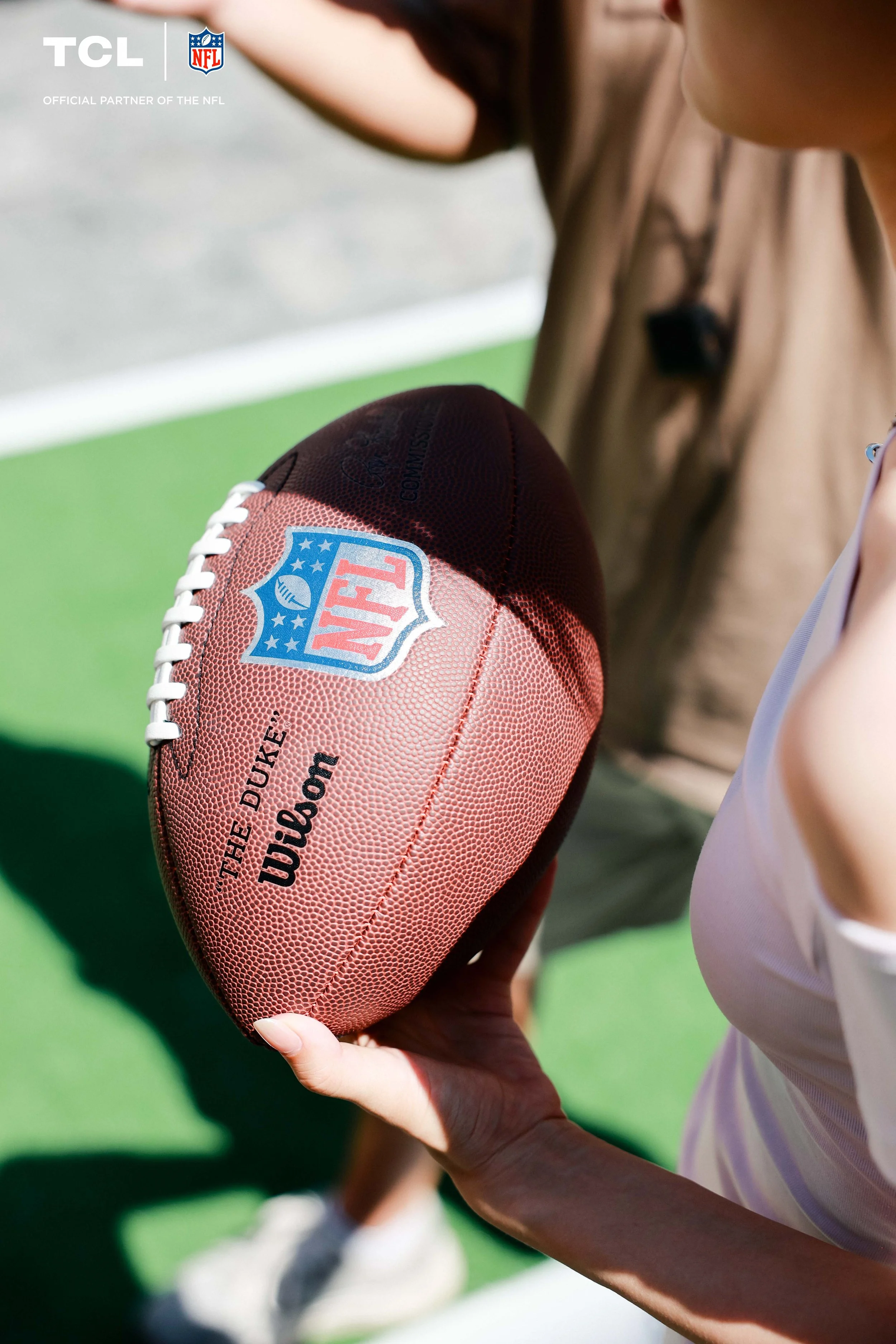 TCL-NFL68.jpg