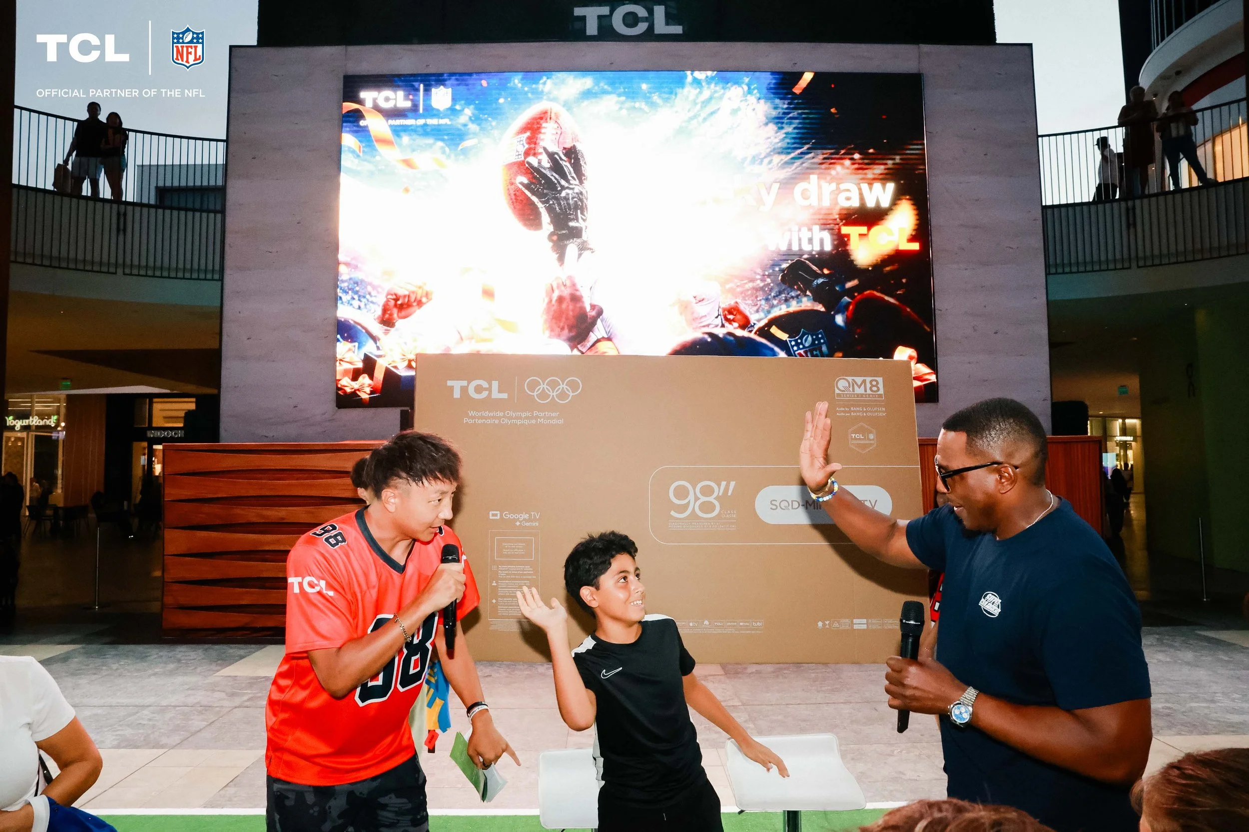 TCL-NFL102.jpg