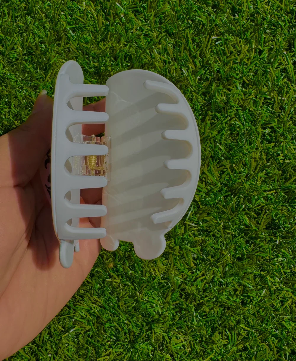 chrome h hair clip-2.webp