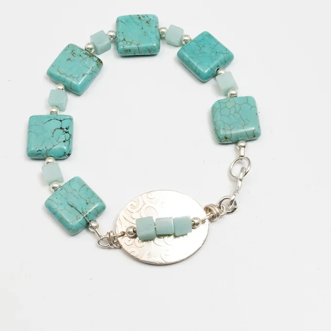 Turquoise Howlite and Aquamarine Linked Bracelet