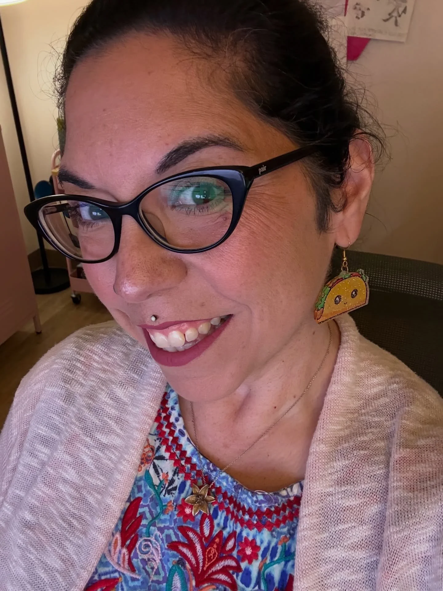 Happy #TacoTuesday 🌮 Earrings by my very talented friend 🥰🥰🥰🥰 @nikkisuvlaserstudio
