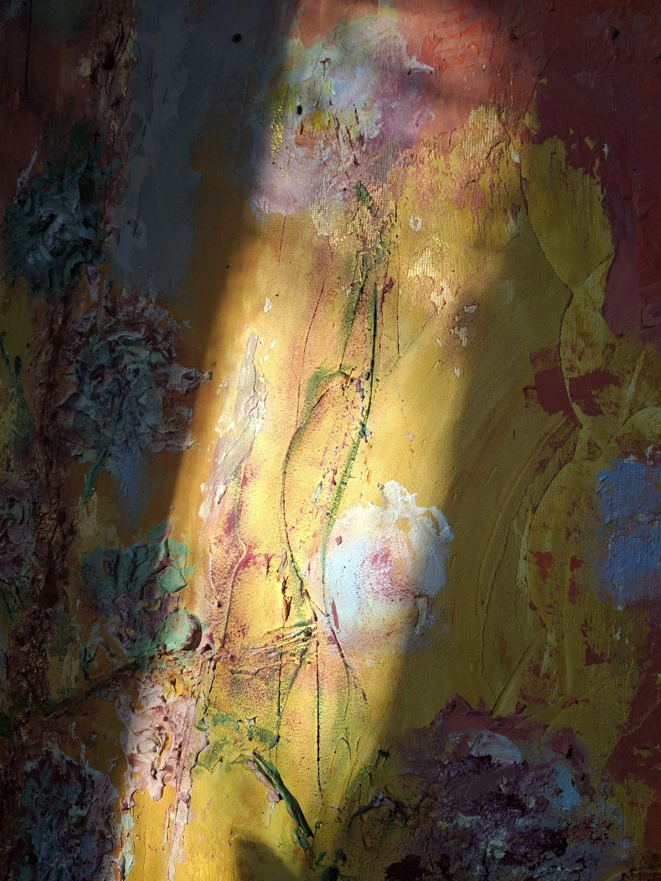 Abstrakti maalaus, jossa tekstuureja. Luonnonvalo. Kaunis valo. Kukkamaalaus. Floral painting. Abstract painting. Antique look painting. Texture art. Fine Art. Original Art. Unique painting. Uniikki taide.