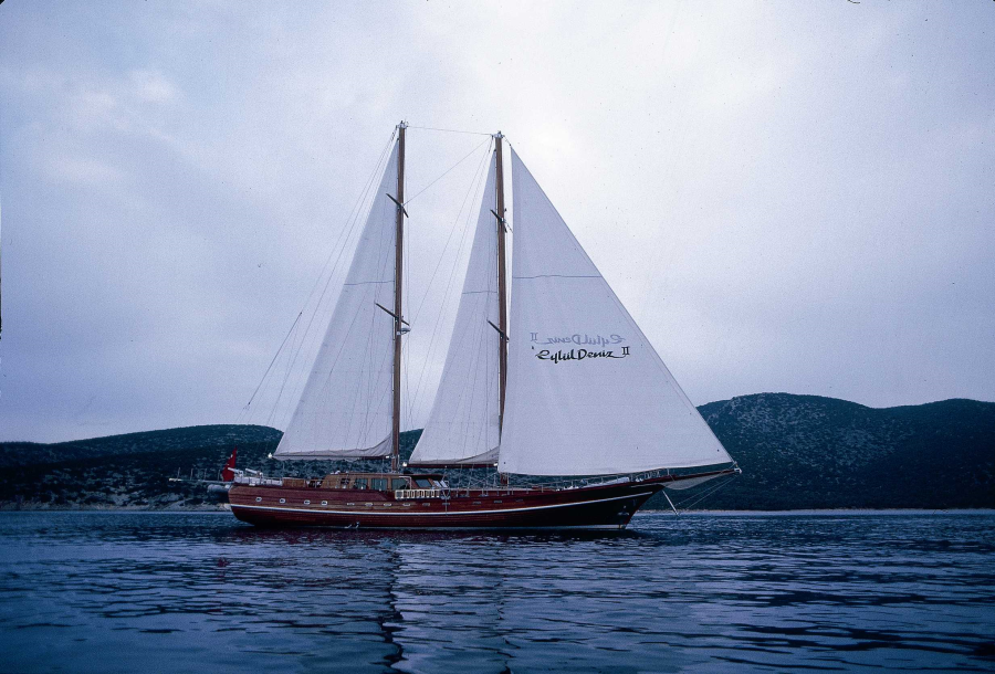 EYLUL DENIZ – 4 Cabins