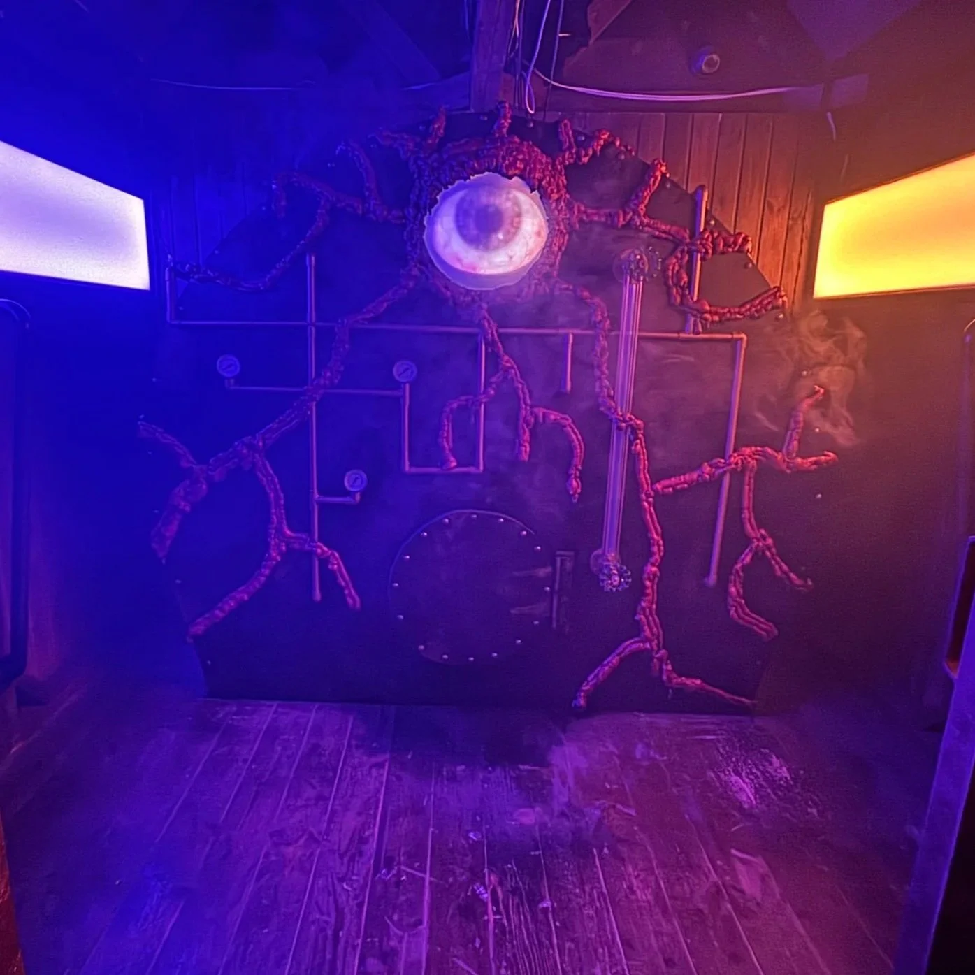 Lovecraftian Steam Engine. 60Out Silver Lake