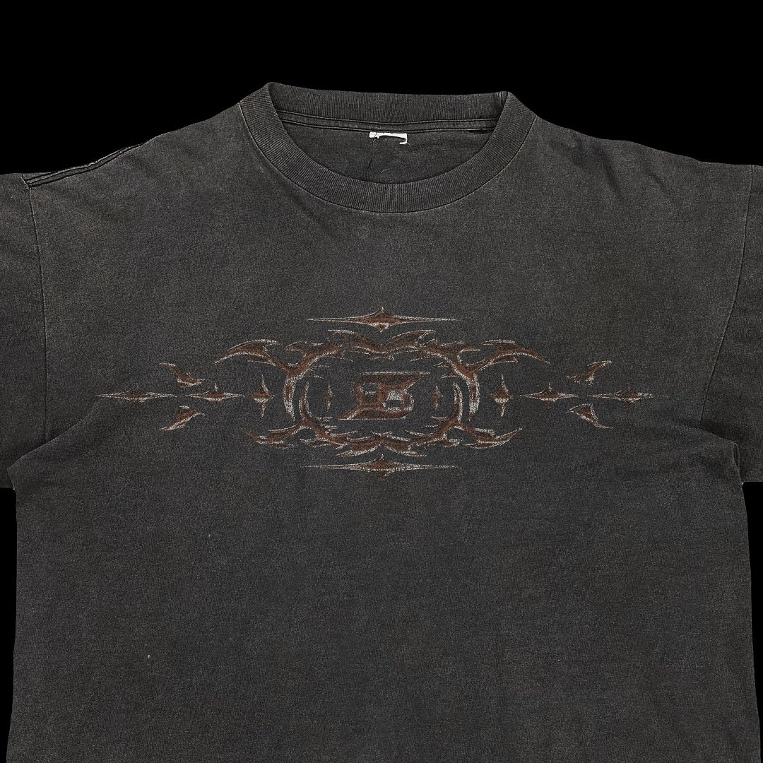 tee for @bean.band 

chrome fx, color, texture- @nickjacksonvisuals 
vector- @mateykomusic