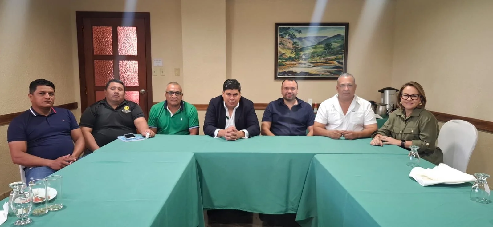 Reunión del sector palmicultor con autoridades del BCH 