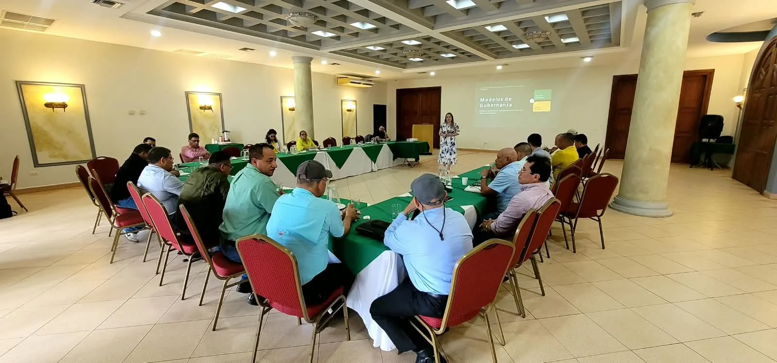 Primer Diálogo Nacional fortalece la gobernanza del sector palmicultor de Honduras