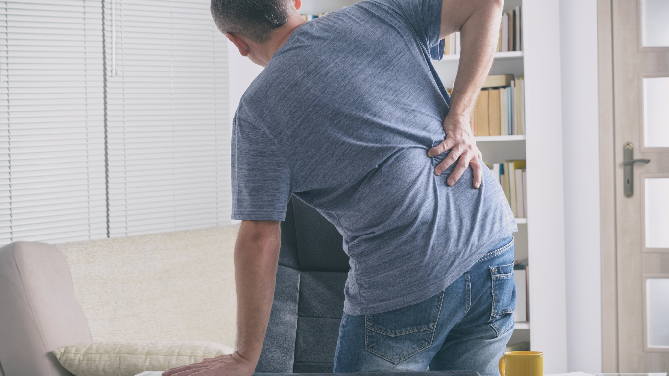 Lower back pain impacts 80% of Australian adults. Vantage Point Physiotherapy & Sports Medicine are led by two APA Musculoskeletal Physiotherapists who have undertaken extensive further training in the management of acute and chronic back pain.