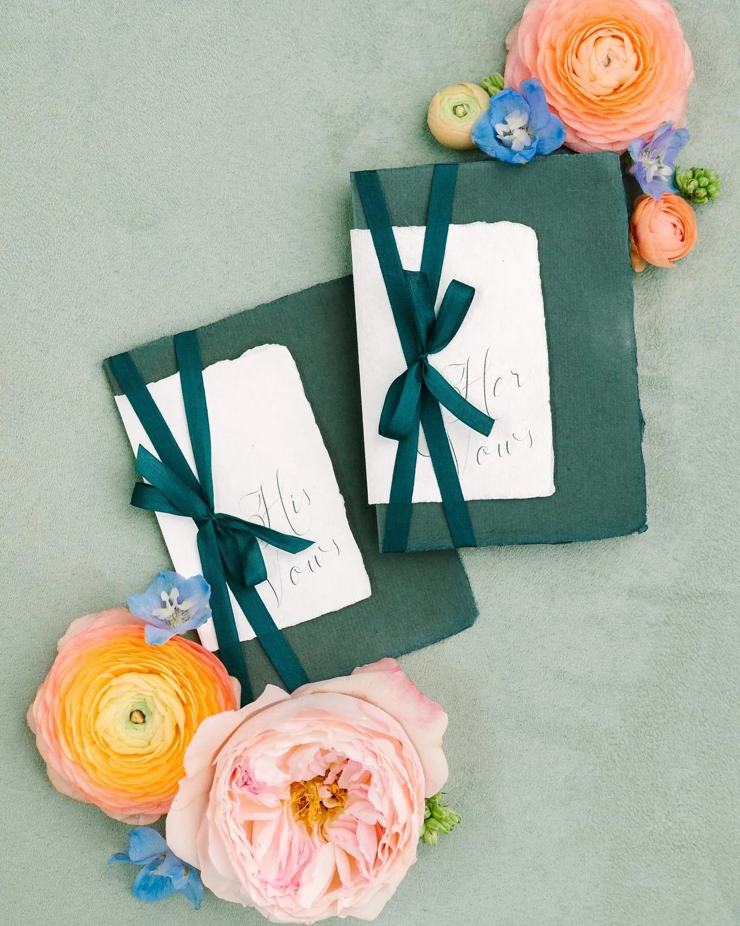Vows books are my absolute favorite to make 😍

#vowbooks #ourvows #weddingvows #weddingvowbooks #vowbook #vowbooklets #weddingvowbook #sagewedding
#weddingvowbooklet #greenwedding #weddingceremonydetails #vows #weddingstationer #weddingstationery #w