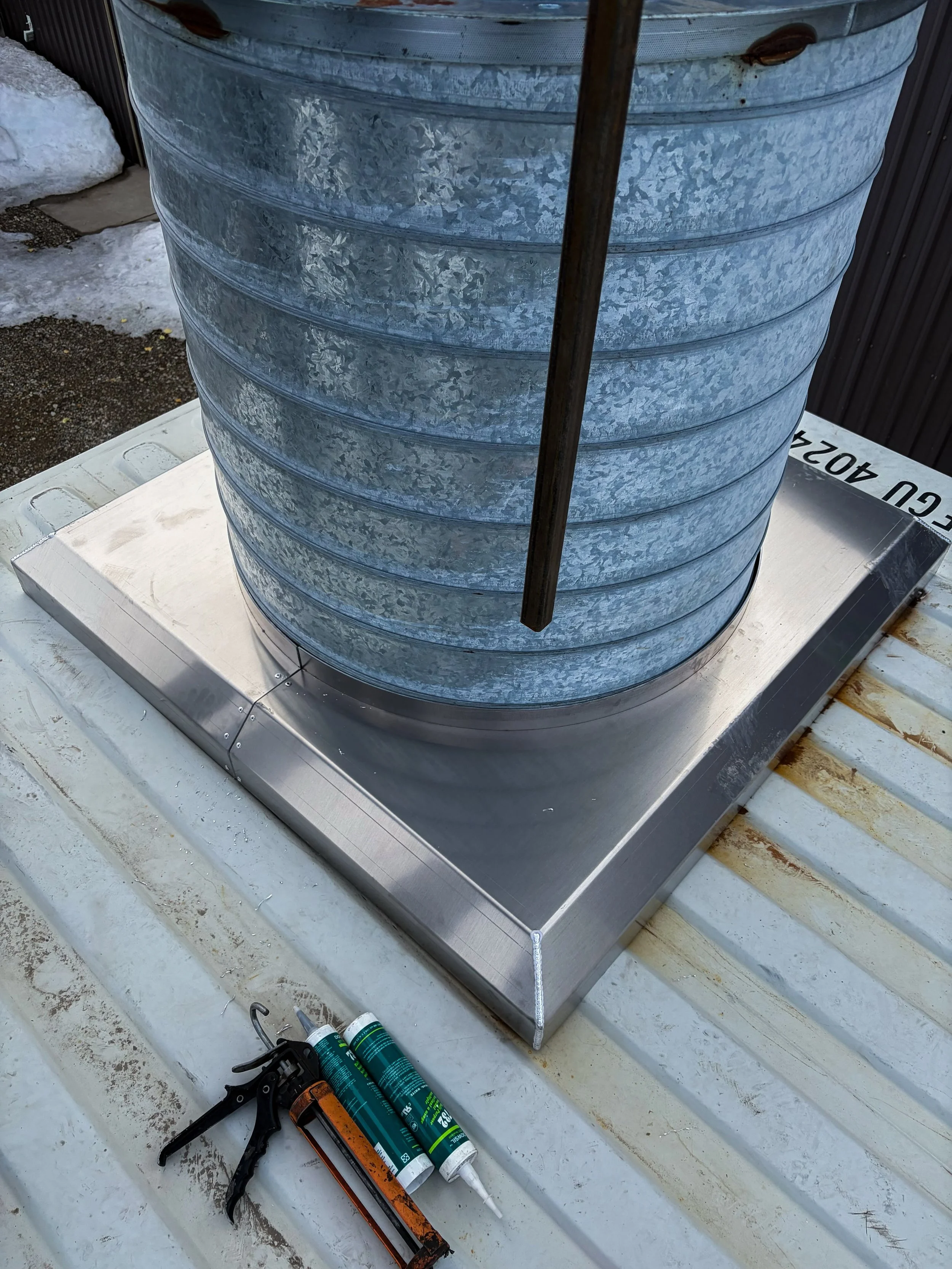 Set of custom rain deflectors out the door👨&zwj;🏭

📍Fort St.John
#custom #welding #forming #fabricating #waterjet