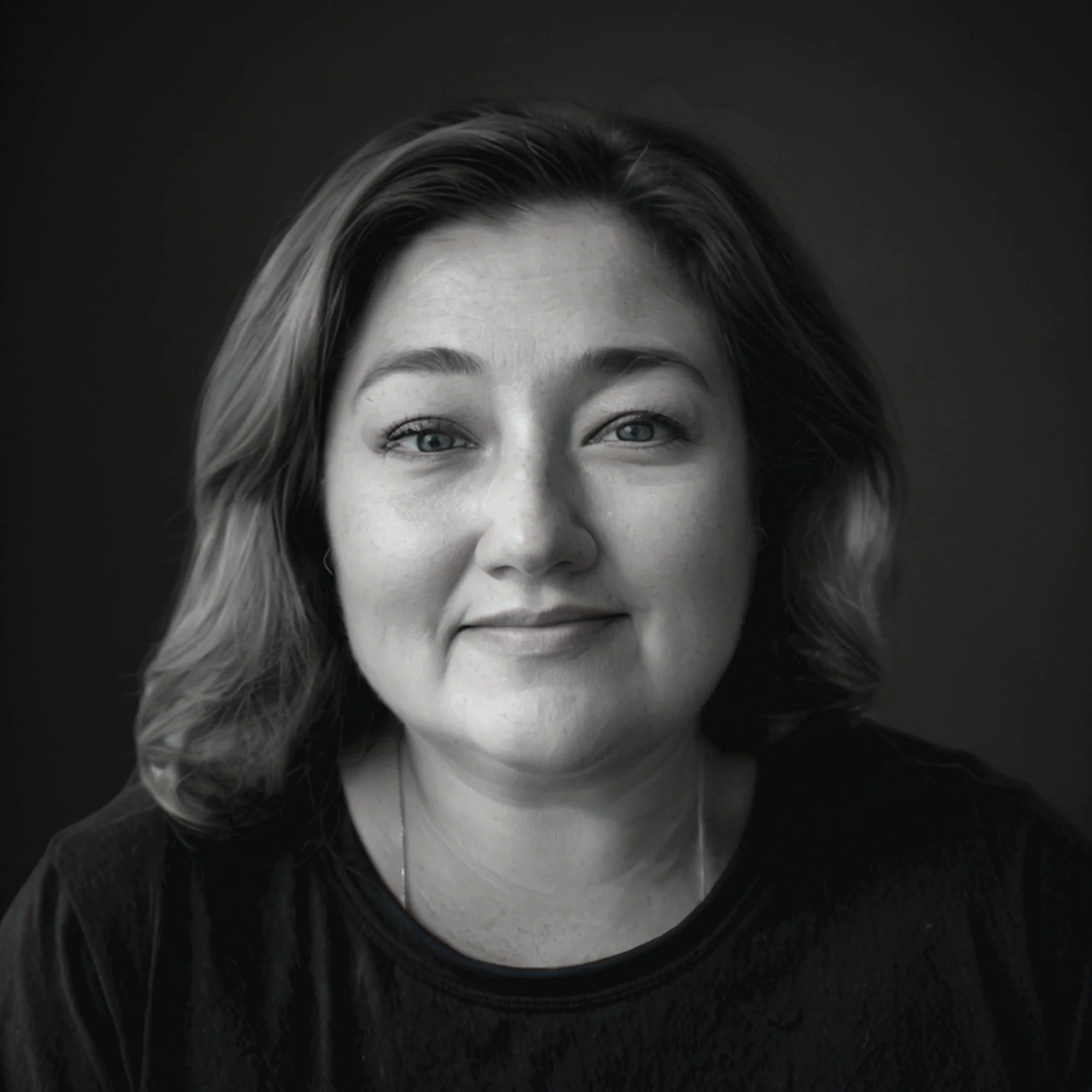 Portrait of Justine Wood-Massoud, artist and founder SeaClaire Design