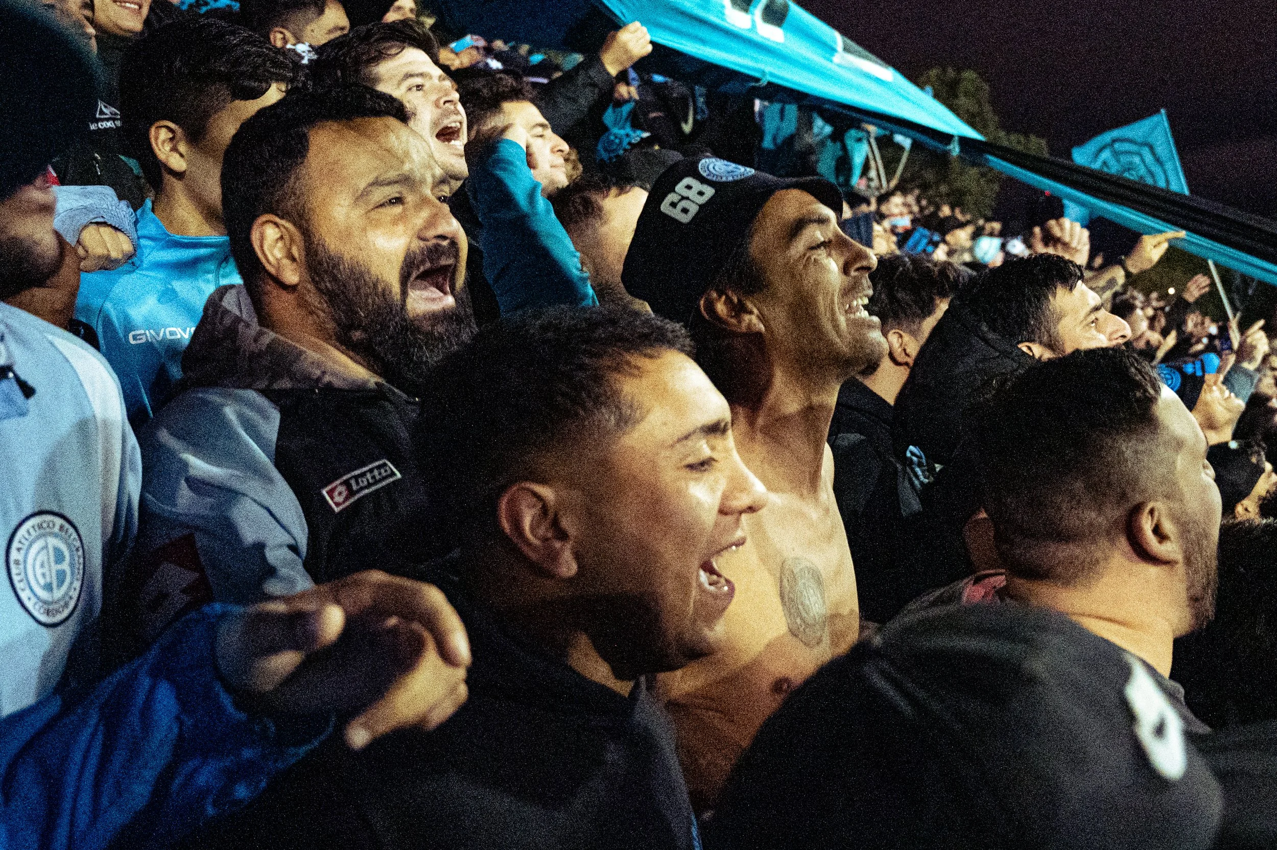 220727 Watson Belgrano Barra Brava-133.jpg