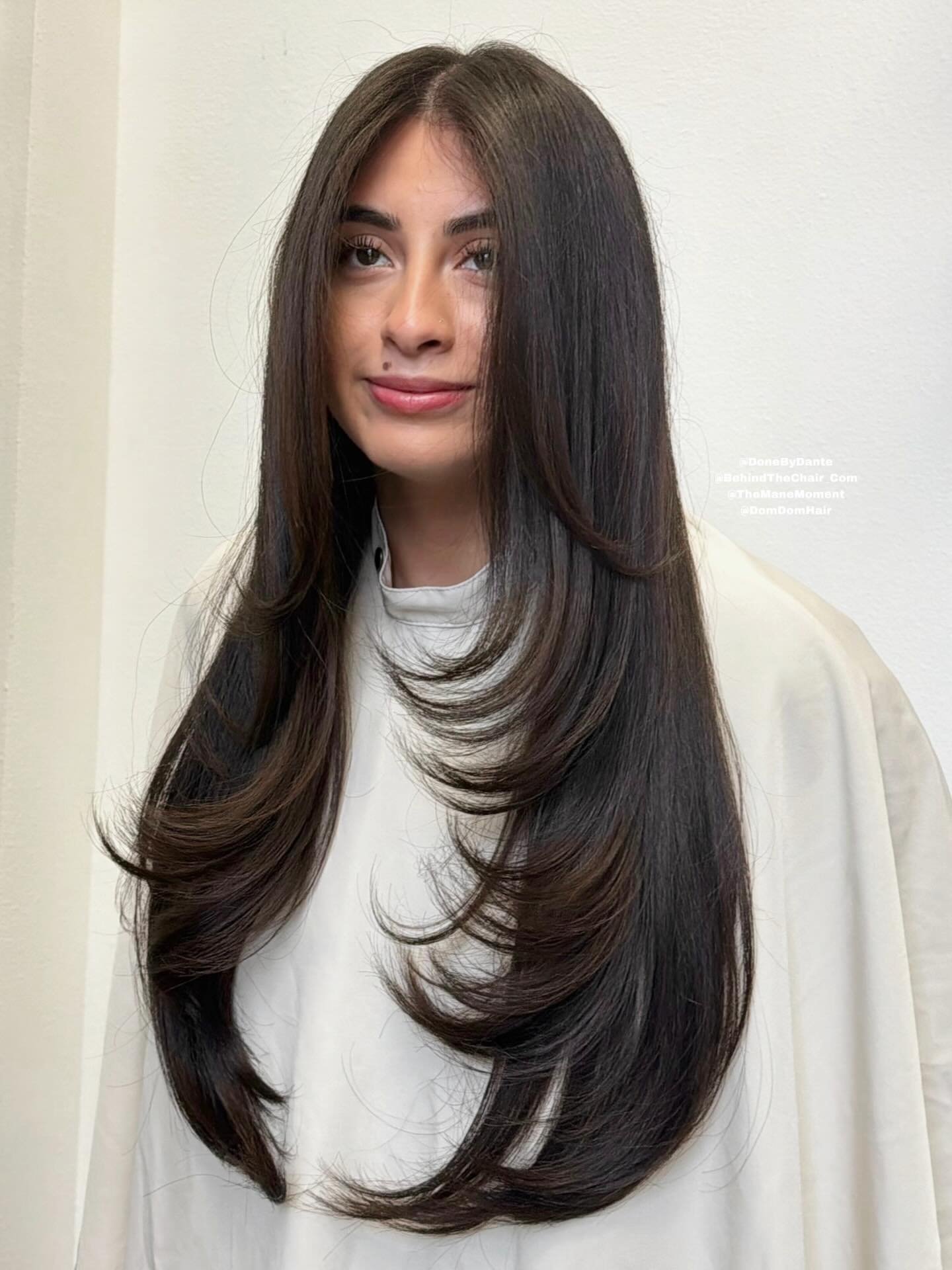 this is your sign to CUT THE SH*T ✂️

The CONTOUR CUT&trade; method created by @andreahenty = Not layers. Not thinning. Strategic architecture.

A Contour Cut&trade; is designed to sculpt the silhouette of the hair so it moves with the face, not agai