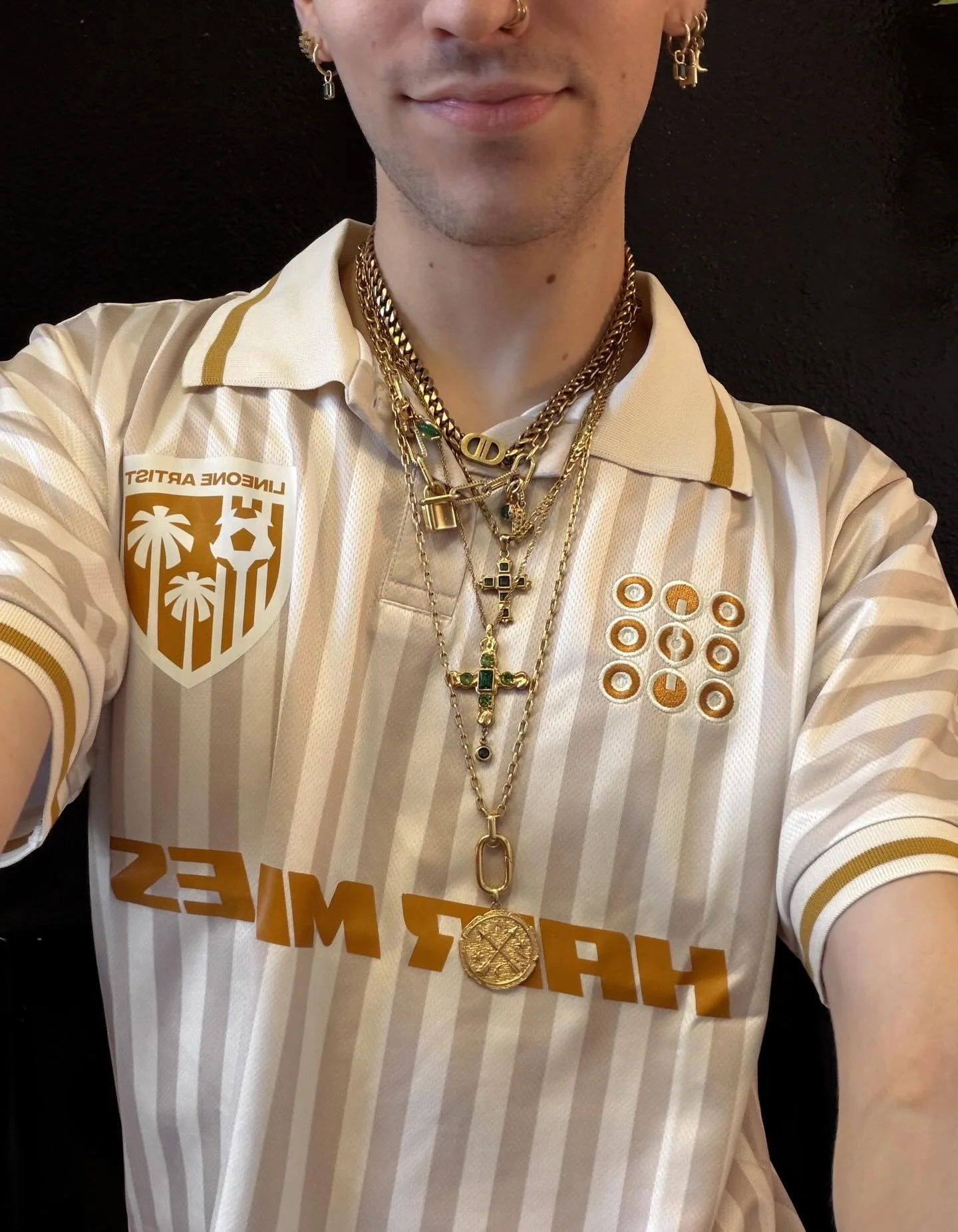 this &amp; that 🧳🪽🍕✨📍🤌🏼🤠 @lineonehair + @domdomhair + the best career in the world = ultimate combo #photodump