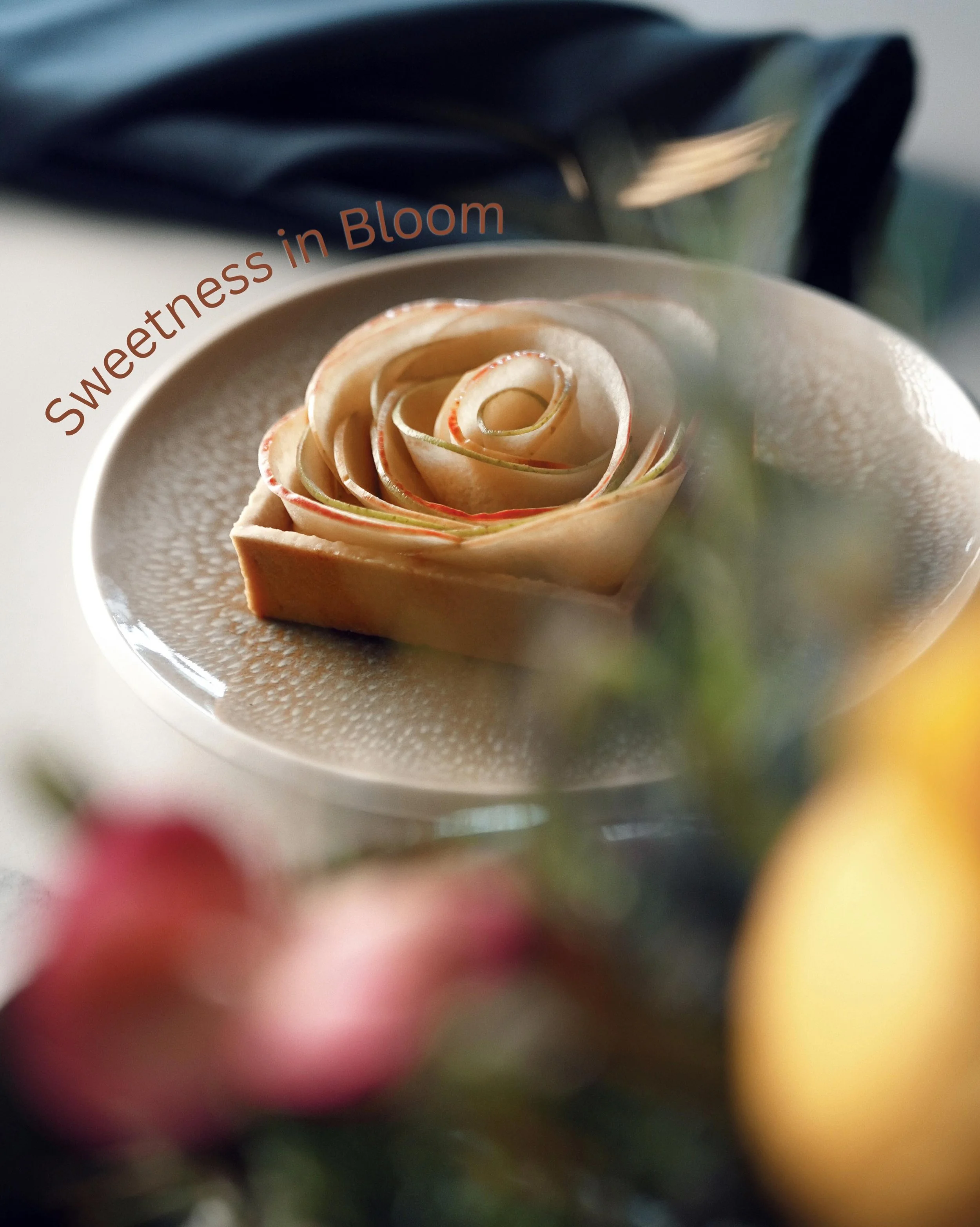 Pear &amp; Lychee Tartlet

D&lsquo;Anjou Pear Puree, Lychee Tea Cream, Honey Crisp Apple 

A perfect pairing for our Lychee tea. 
#NudiBlue
#SweetnessInBloom
#SweetTartlet
#PastryArt
