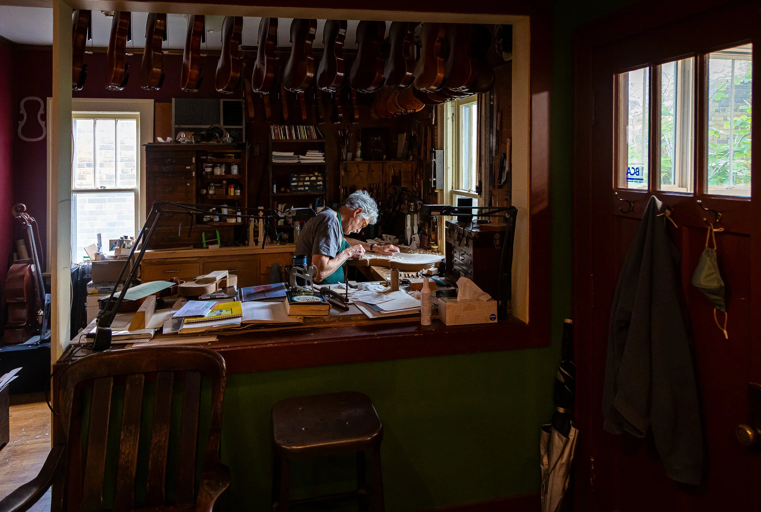 John R Waddle Violins Inc