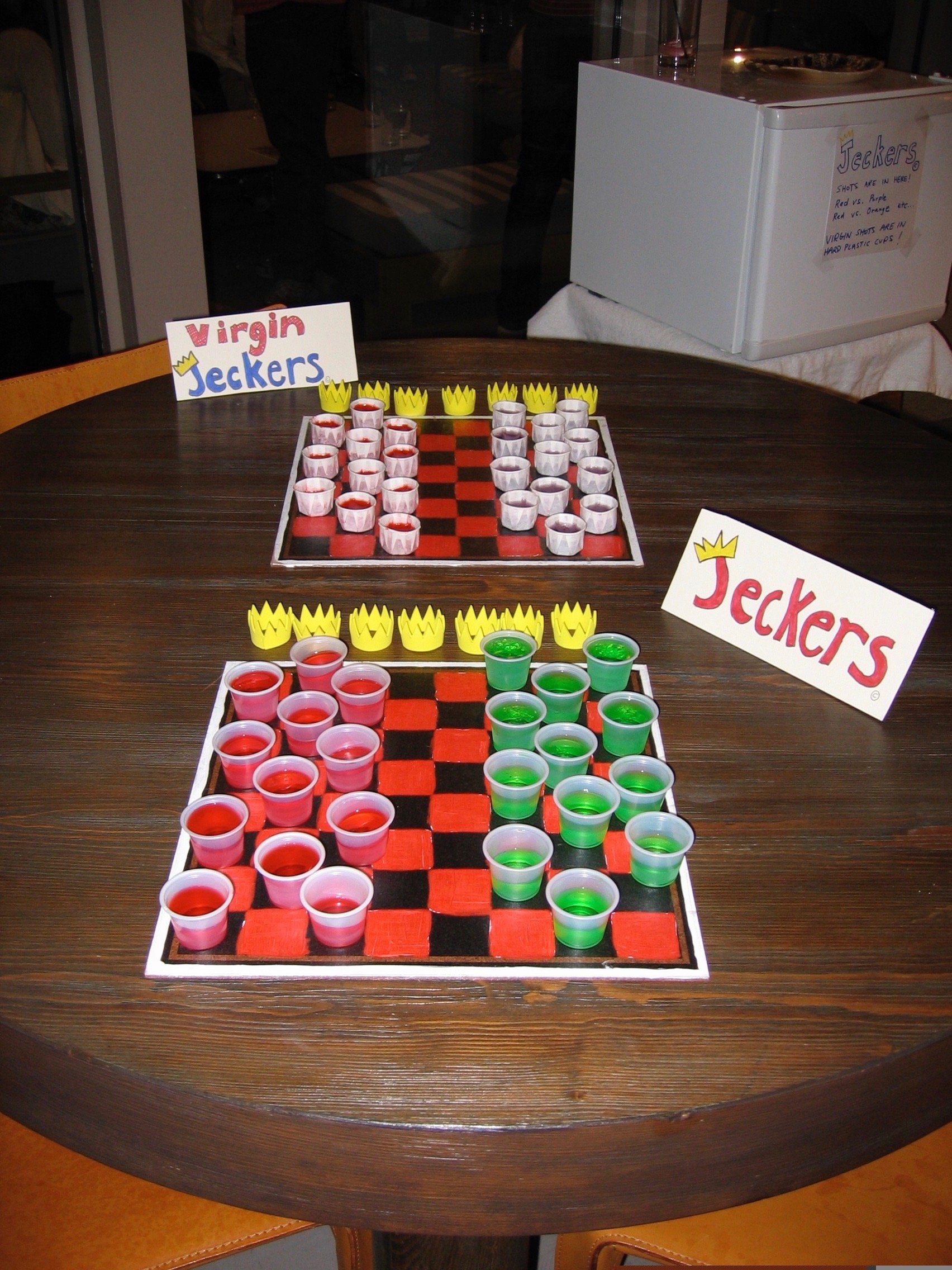 artstar-tv-jeckers-jello-shot-checkers-game.jpg