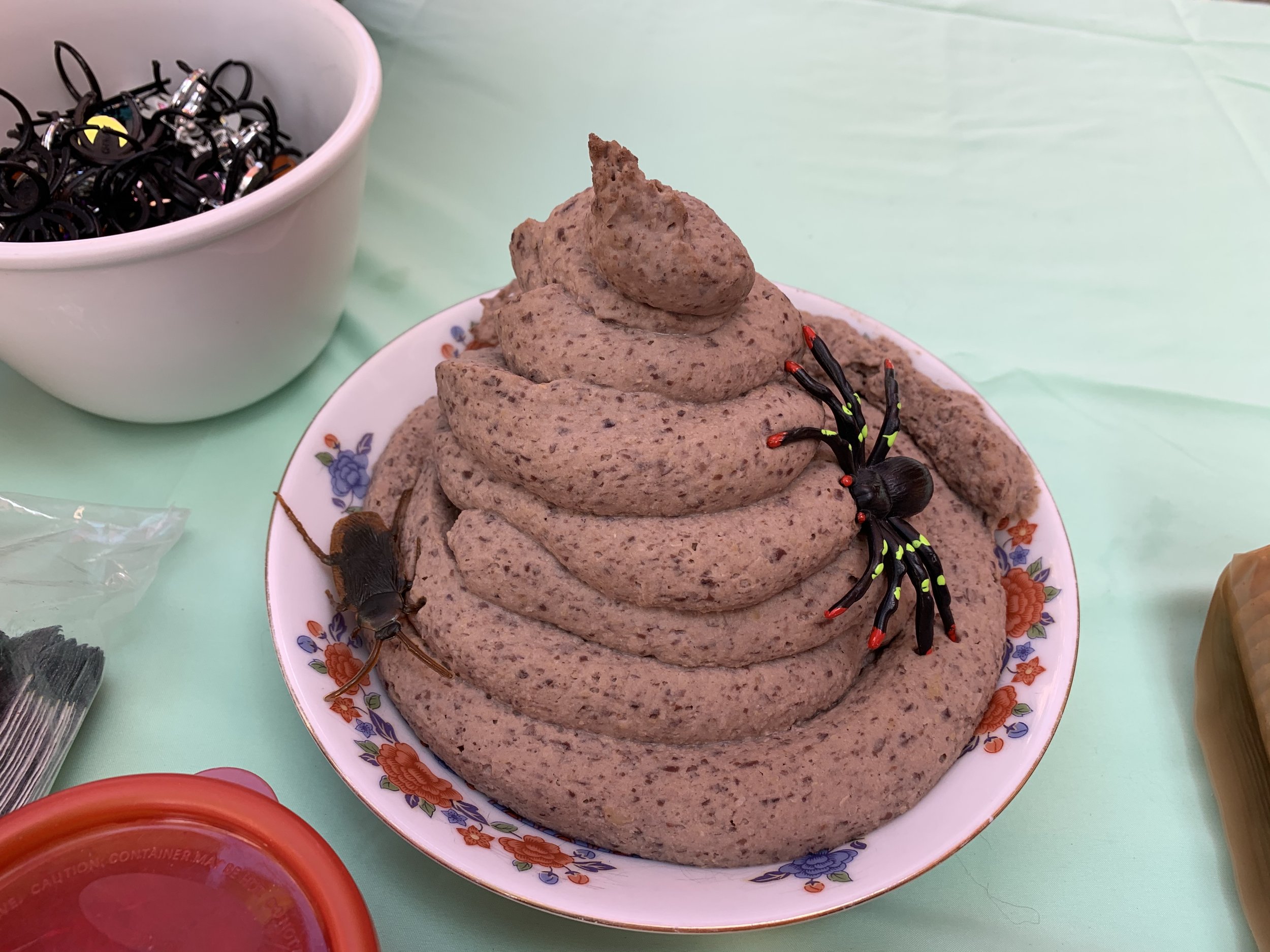 halloween-party-food-black-bean-hummus-poo.JPG