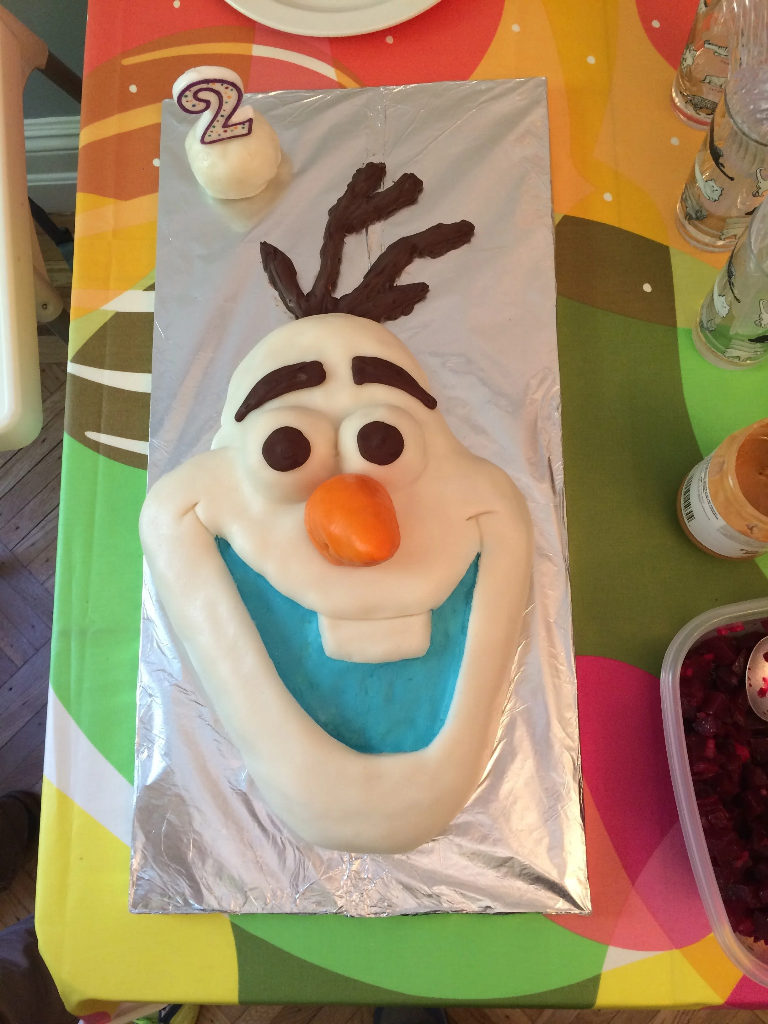 cake-olaf-mmf-marshmallow-fondant.jpg