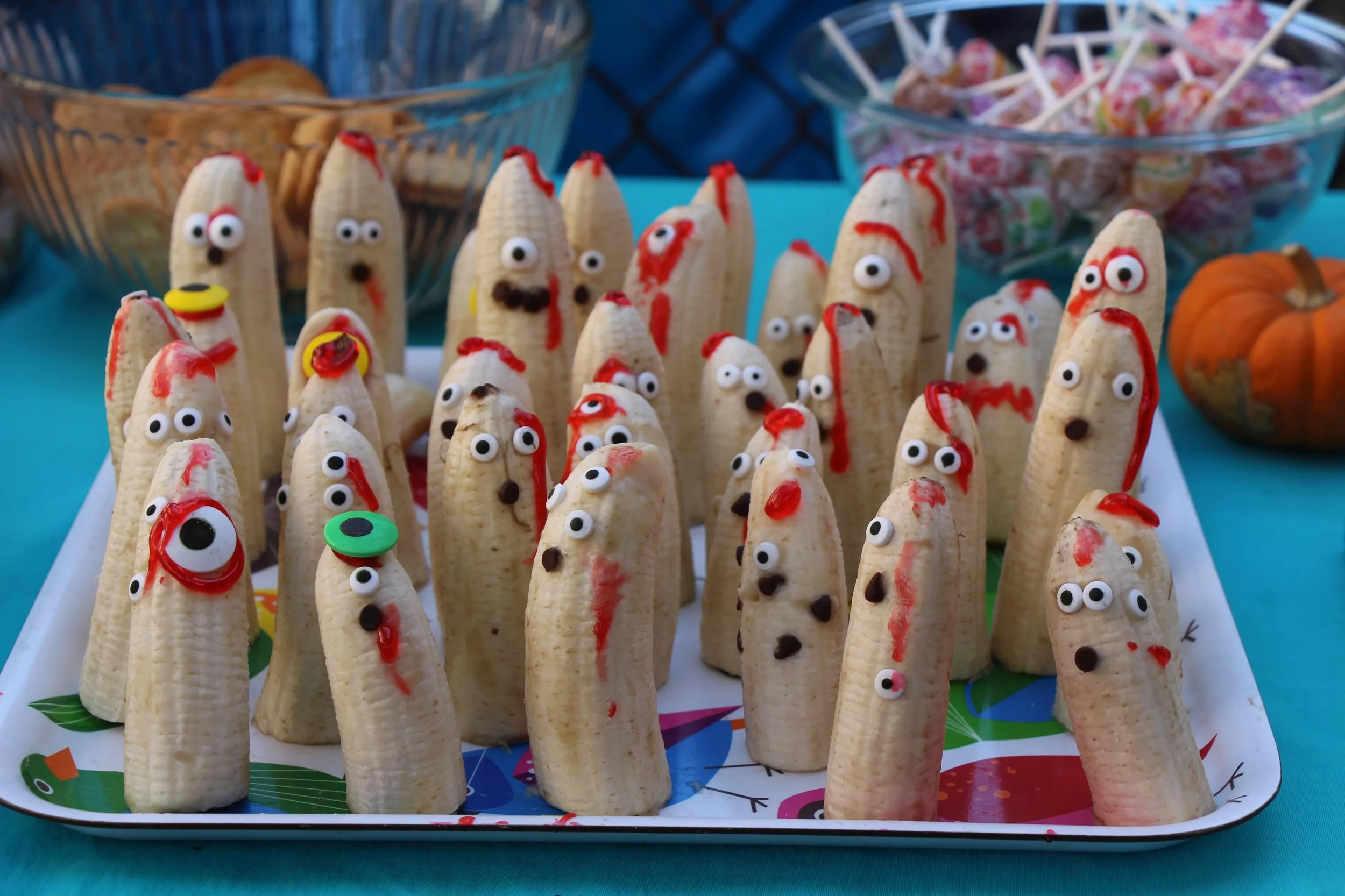 halloween-party-food-boonanas-boo-bananas.jpg
