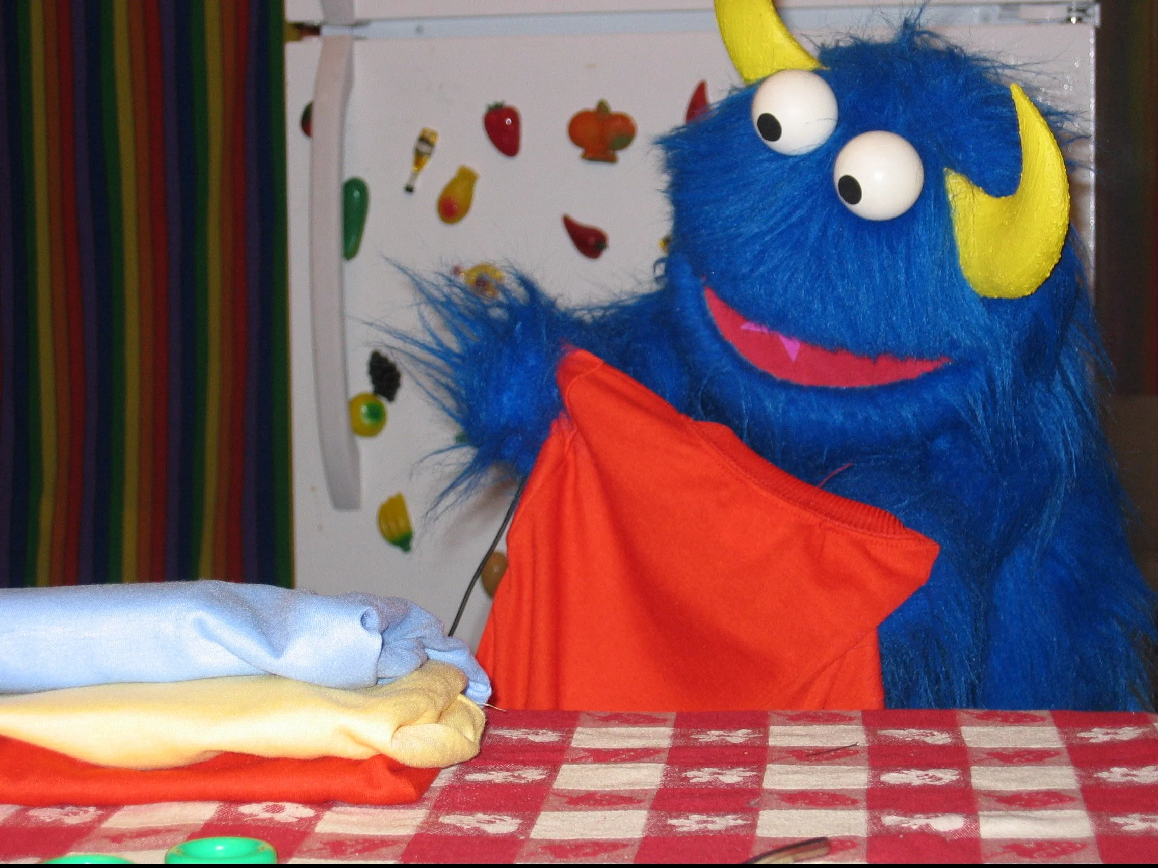 blue-thing-puppet-crafty-devils.jpg