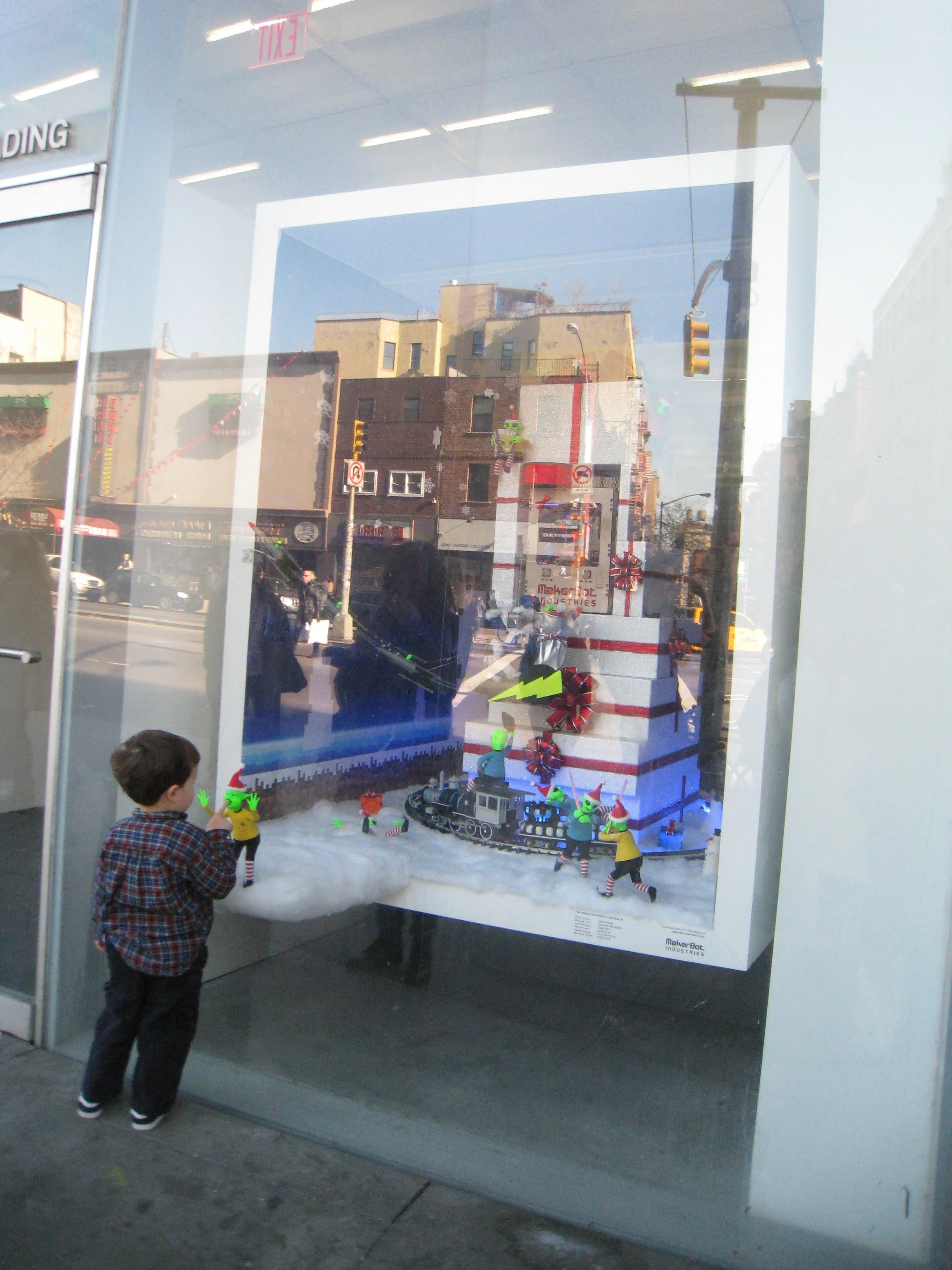 new-museum-sci-fi-holiday-window-makerbot.jpg