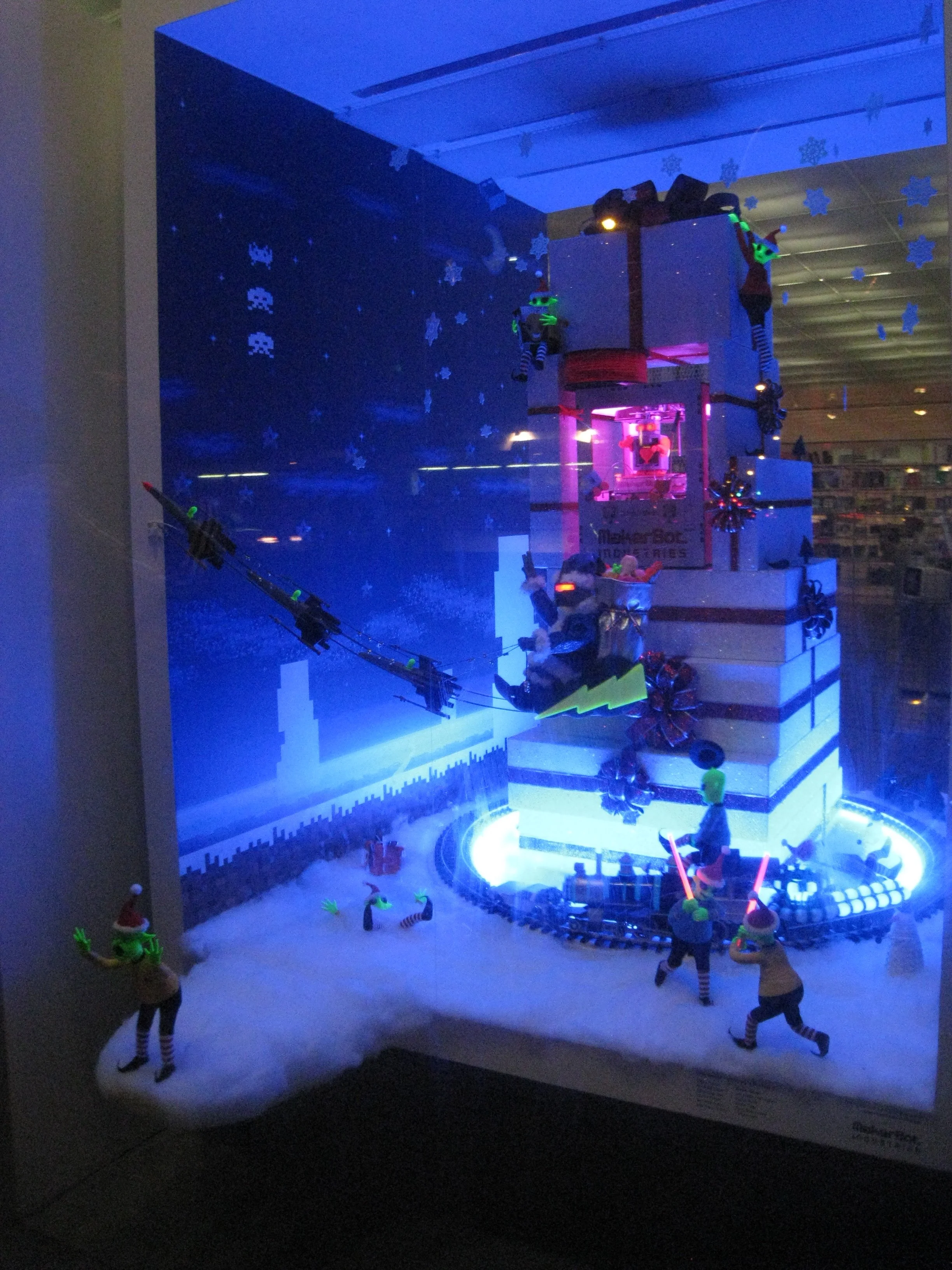 new-museum-sci-fi-holiday-window-makerbot-night.jpg