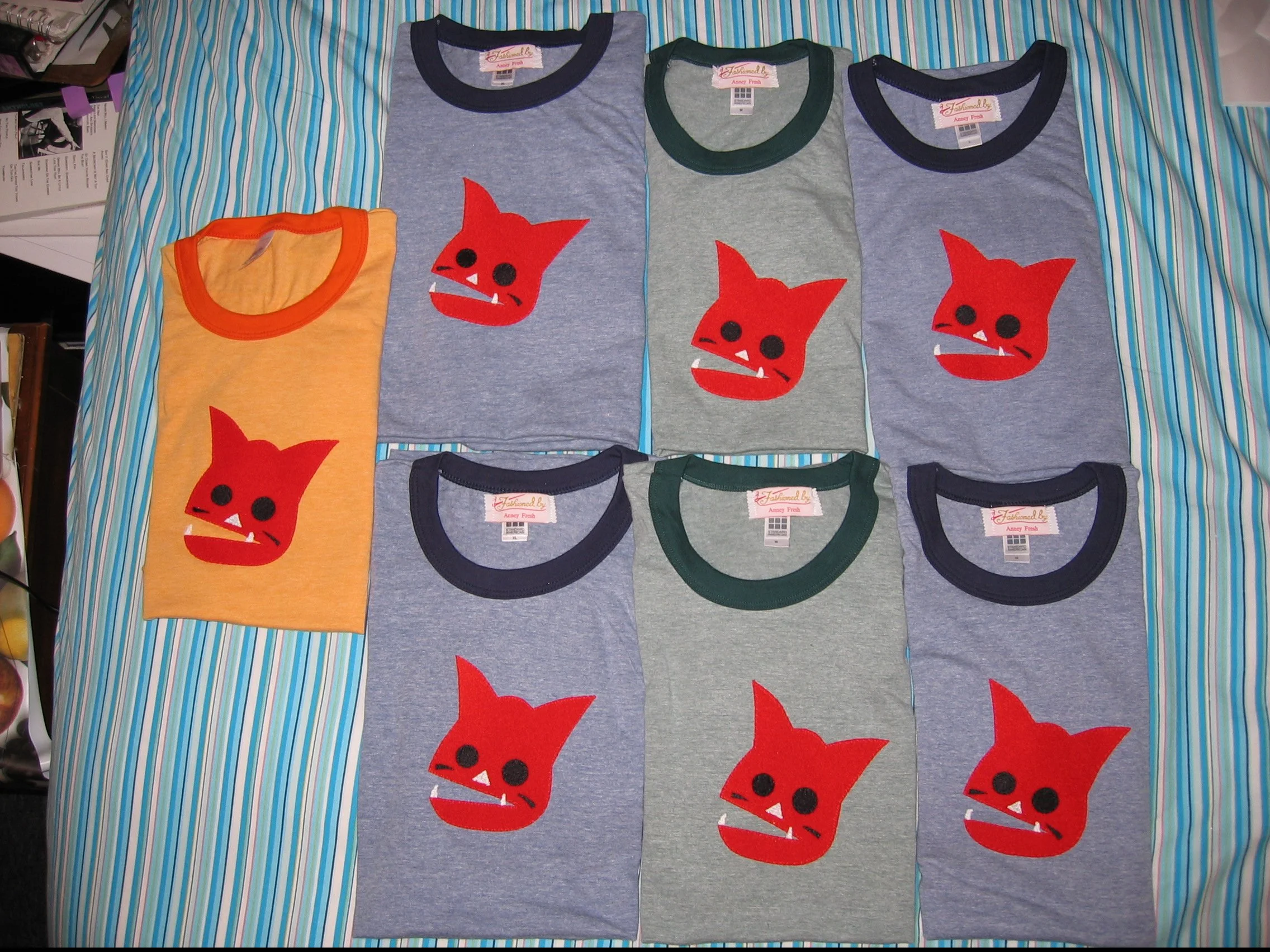 applique-tshirt-red-cat-shirt.jpg