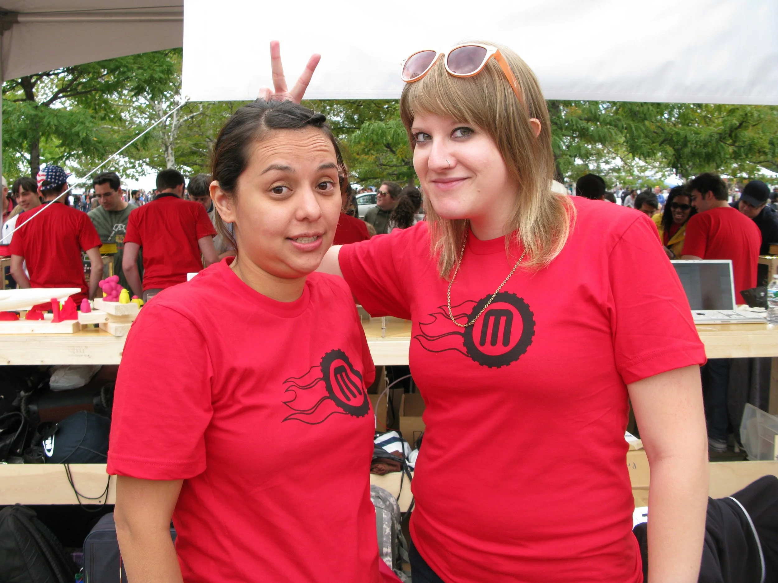 world-maker-faire_makerbot-raceway-tshirts.jpg