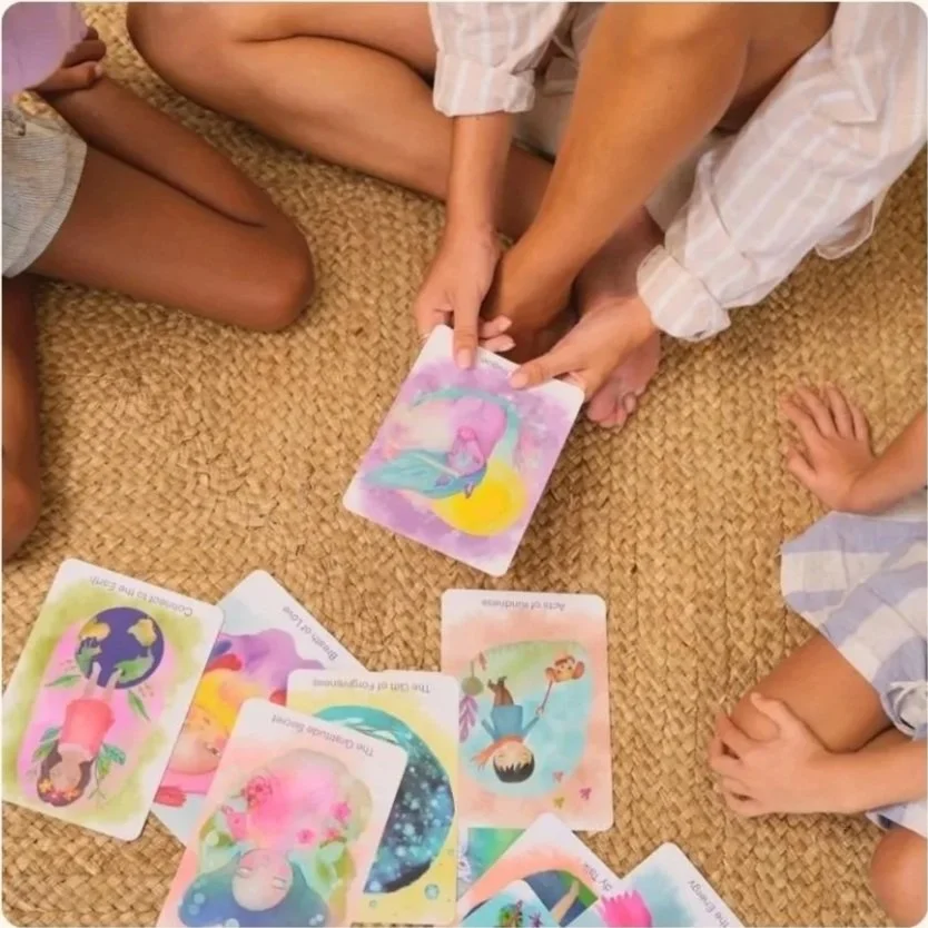 Little Lightworkers meditation cards spread out.