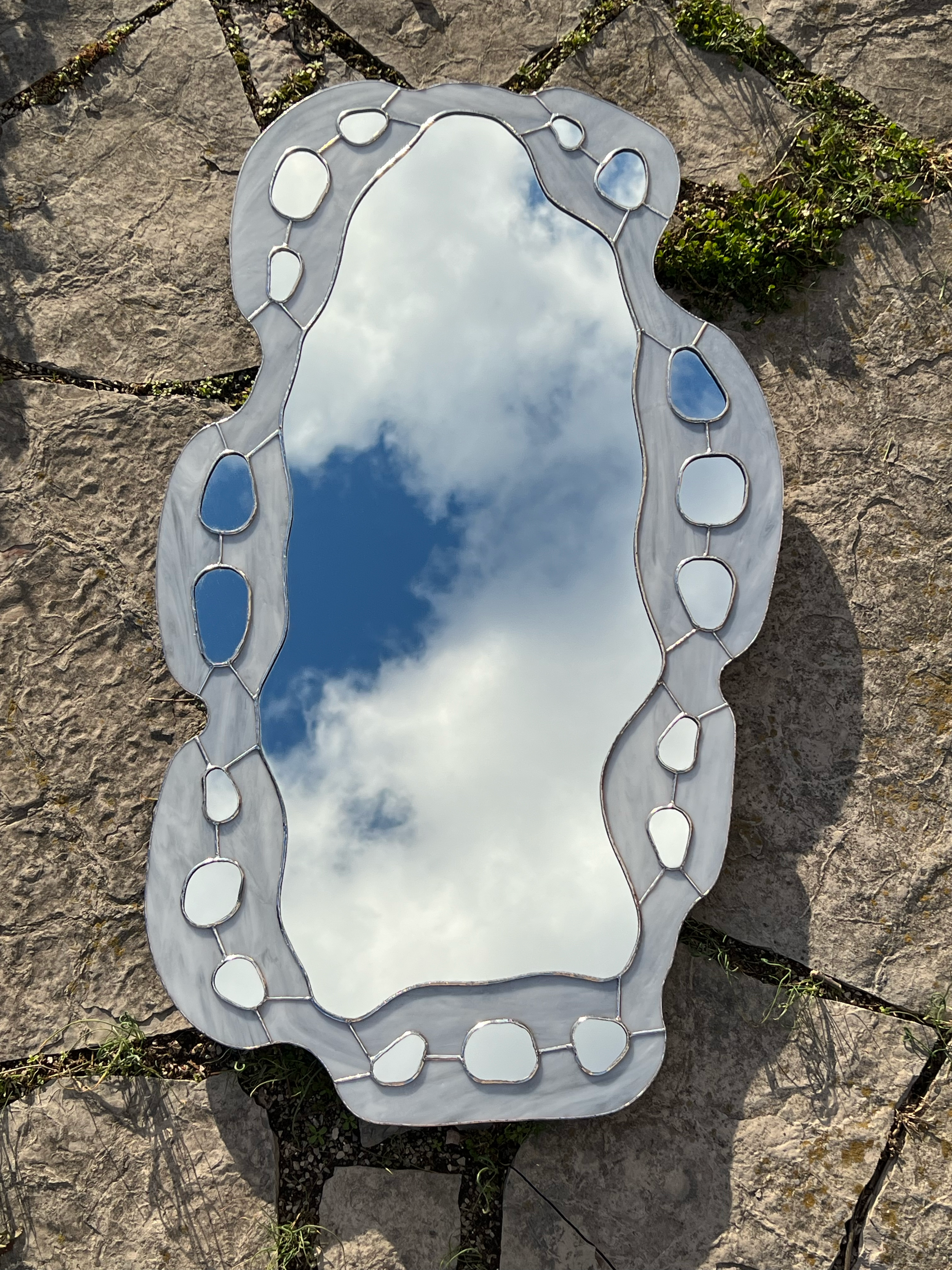 Gray Mirror Horizontal 1.png