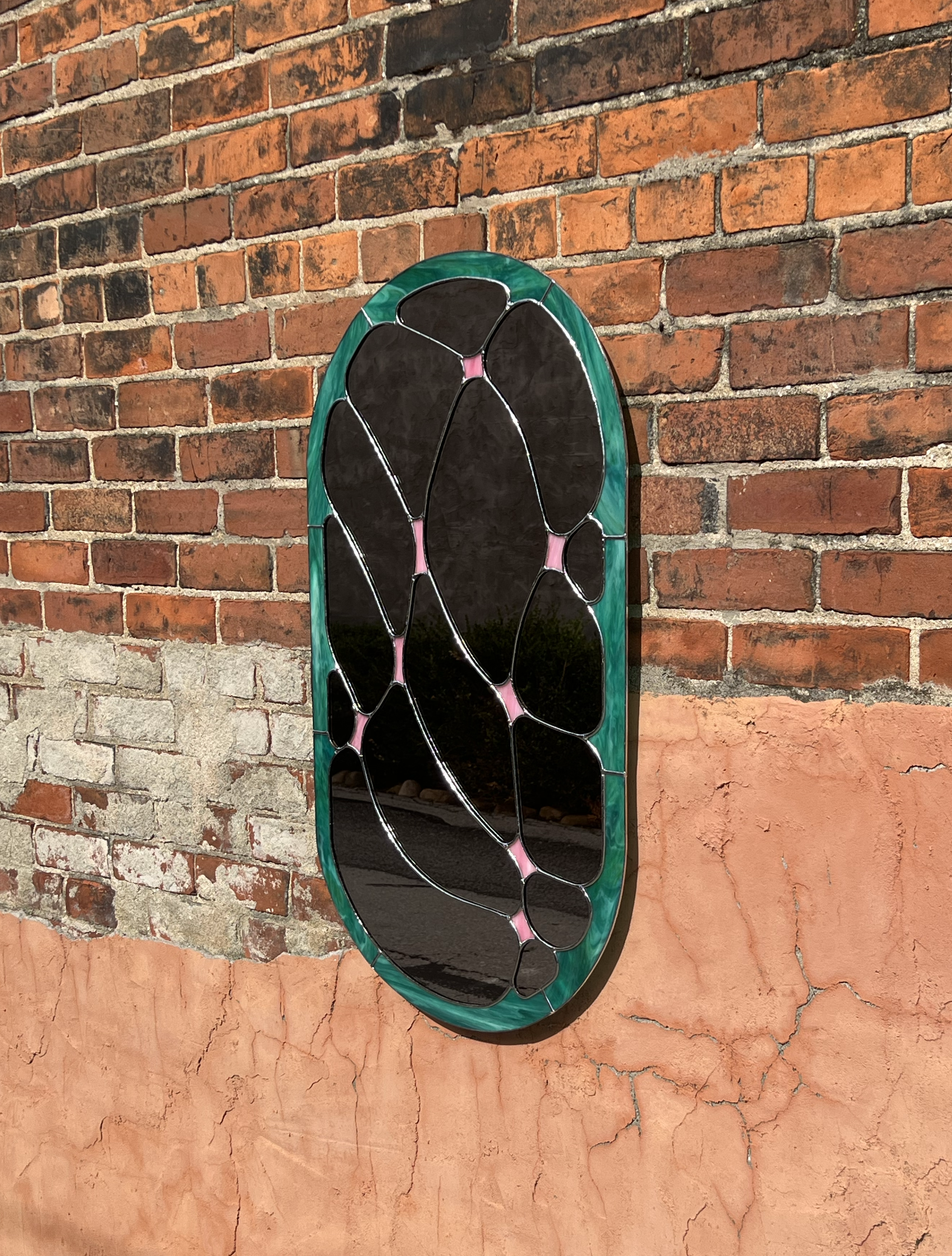 pink and green wall.png