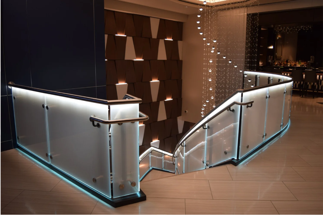 choctaw-casino_equus_lighted-guardrails.png