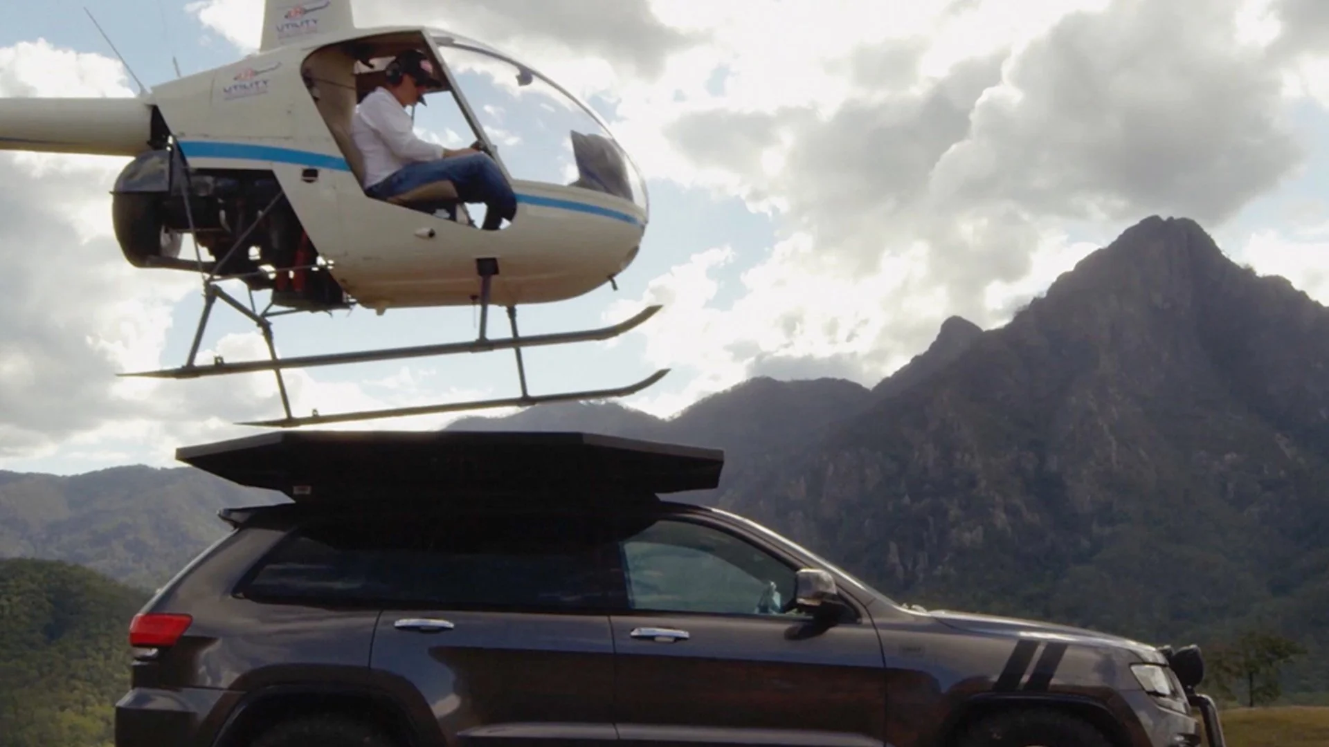 16x9_chiefproducts_heli on roof rack.jpg