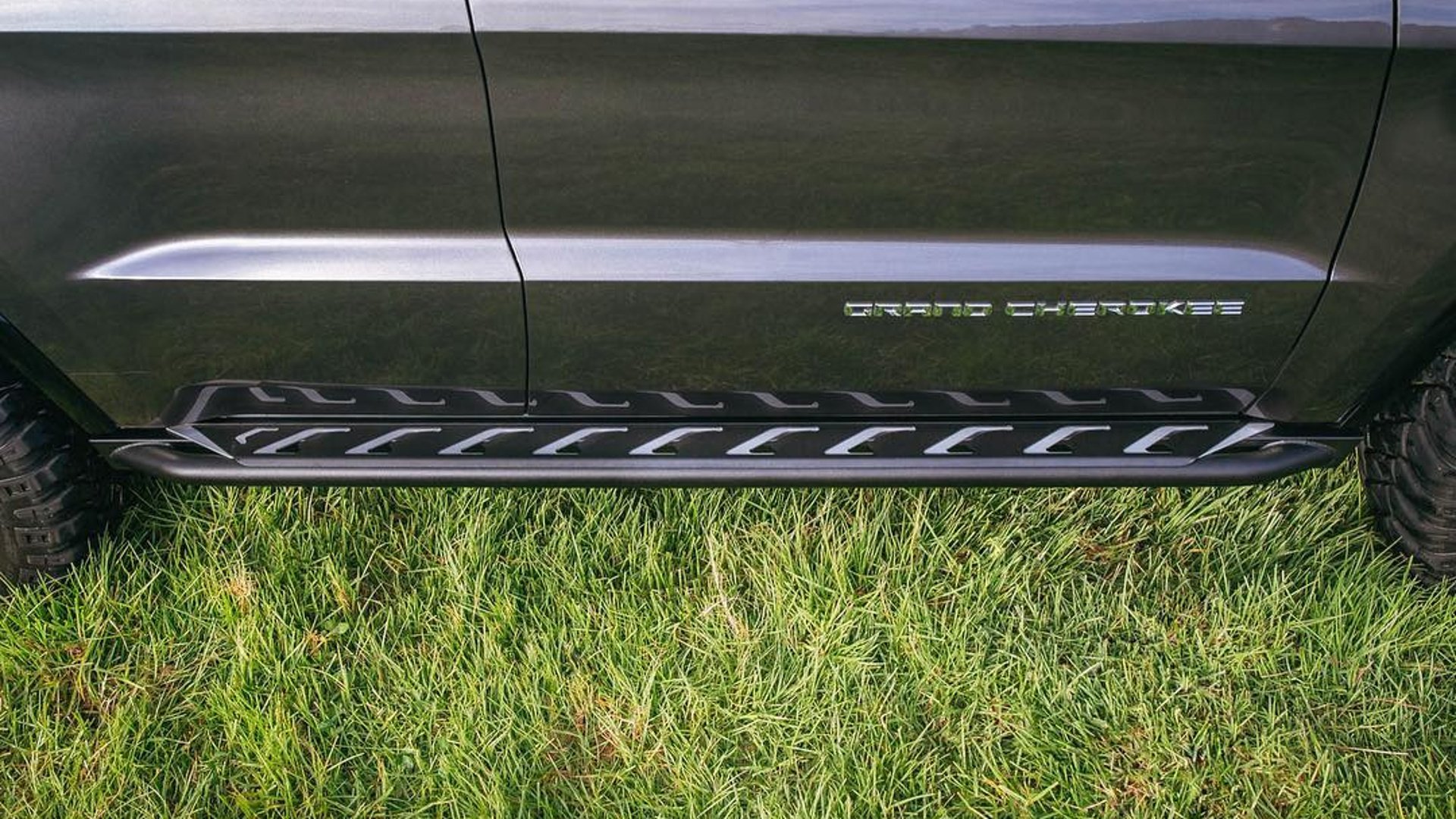 16x9_chiefproducts_rock rail trek 11.jpg