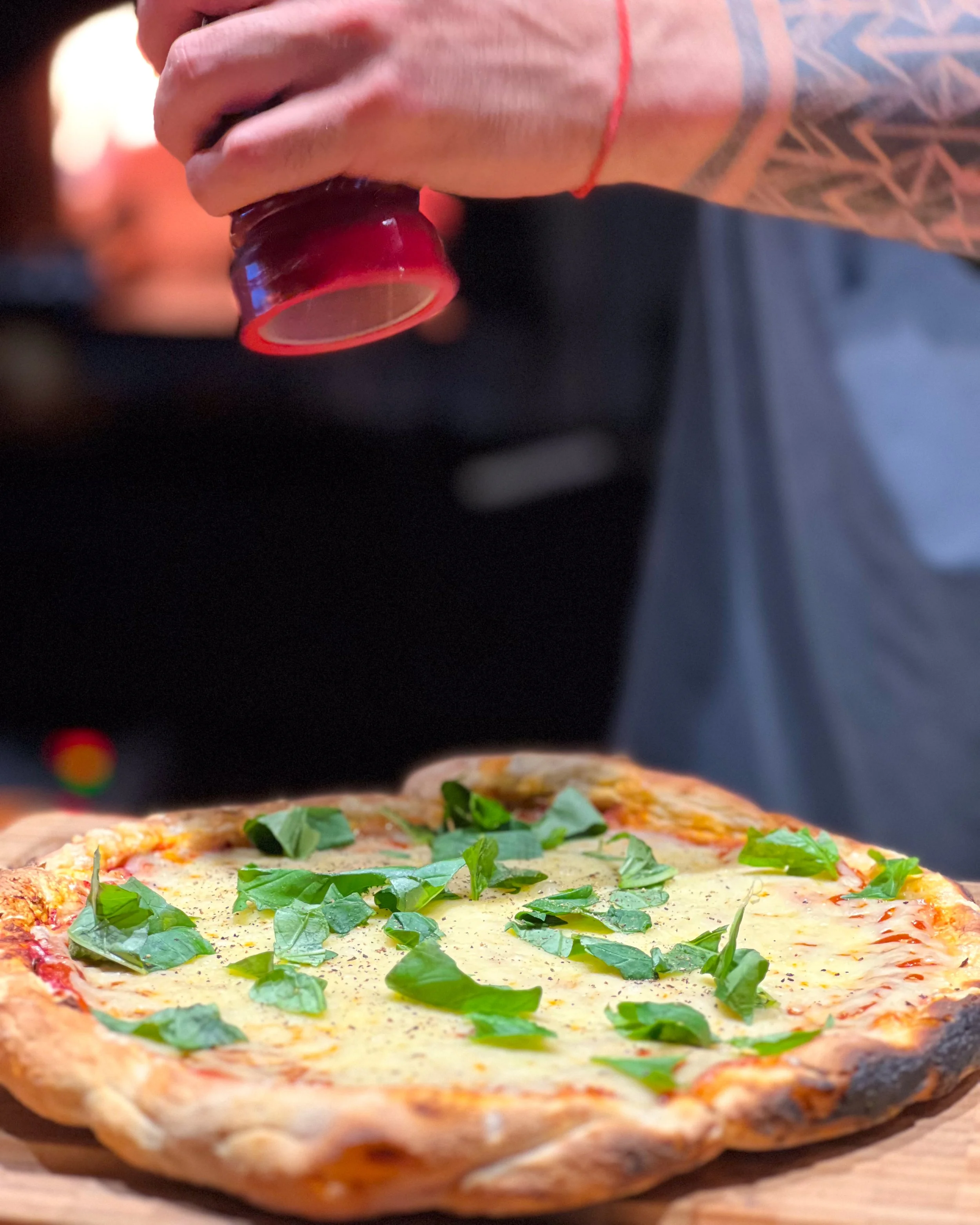 PIZZA CASERA CON QUESO MUZZARELLA LA POSITIVA