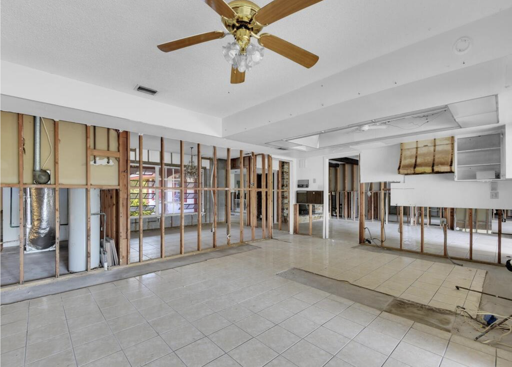 Kitchen 3 - Before.png