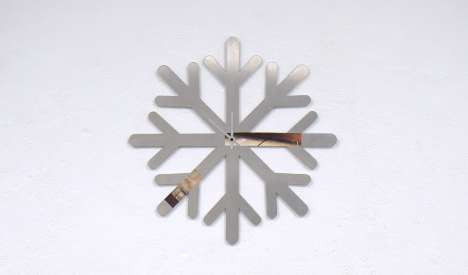 Mila Medic
'Office' Detail