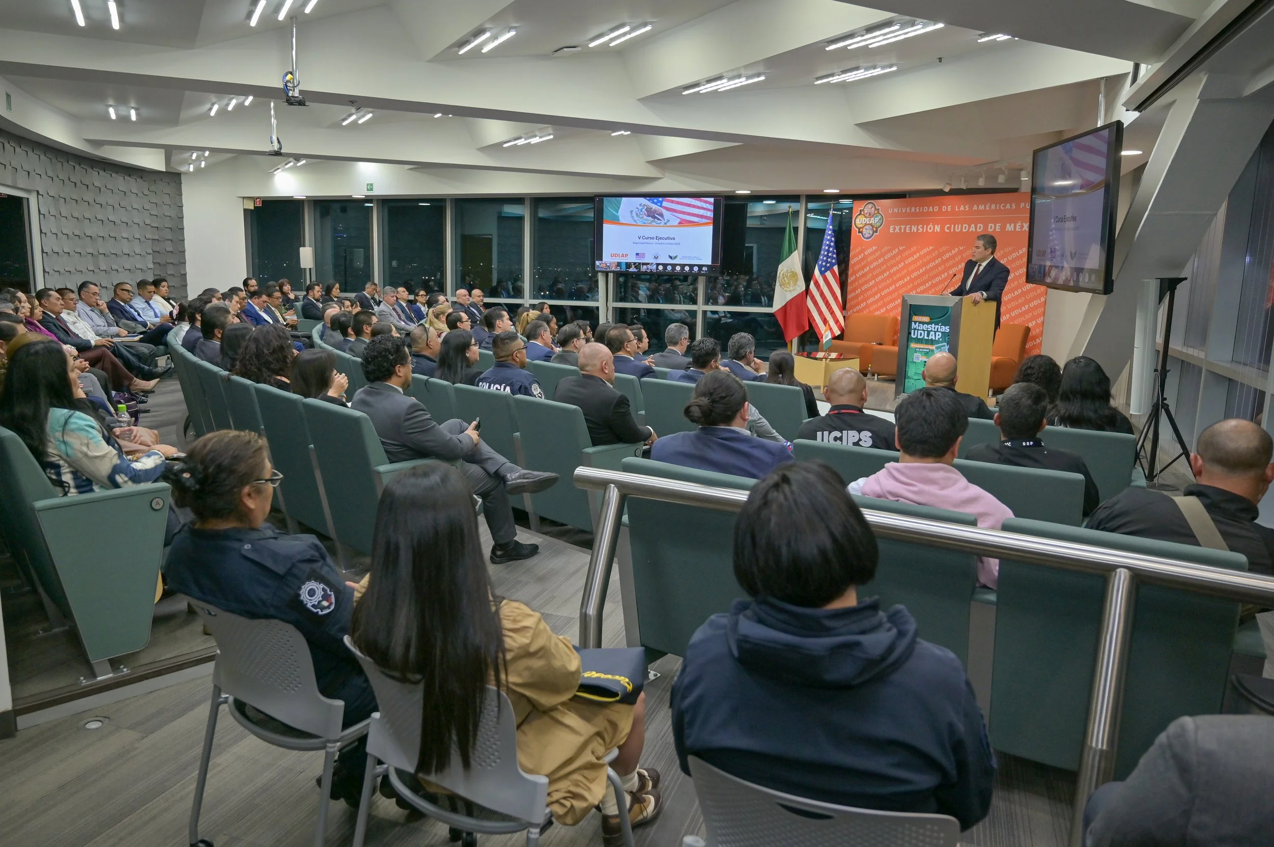 HHH_2195 12.21.05 a.m..jpg