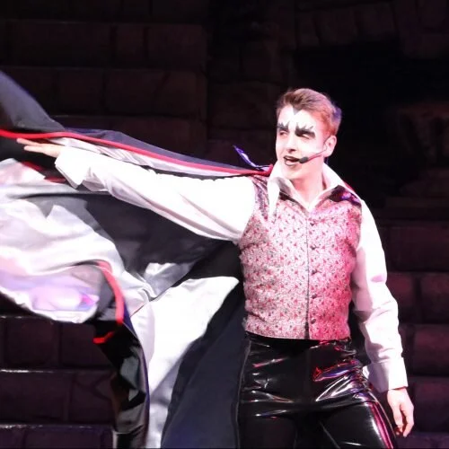 Dracula-UML-10-e1560838208650-500x500.jpg