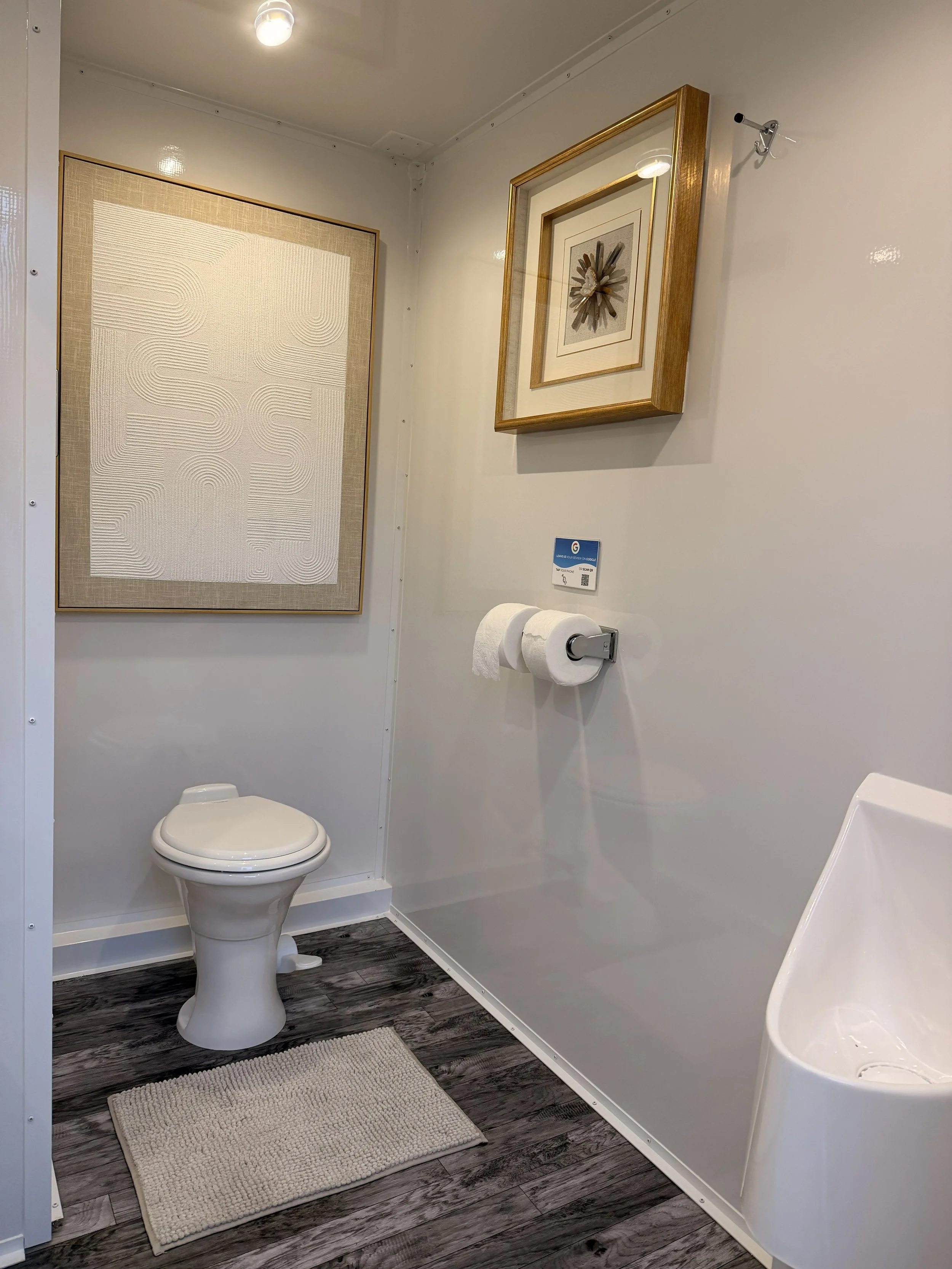 Do Restroom Trailers Smell? Honest Answer for Colorado Events
