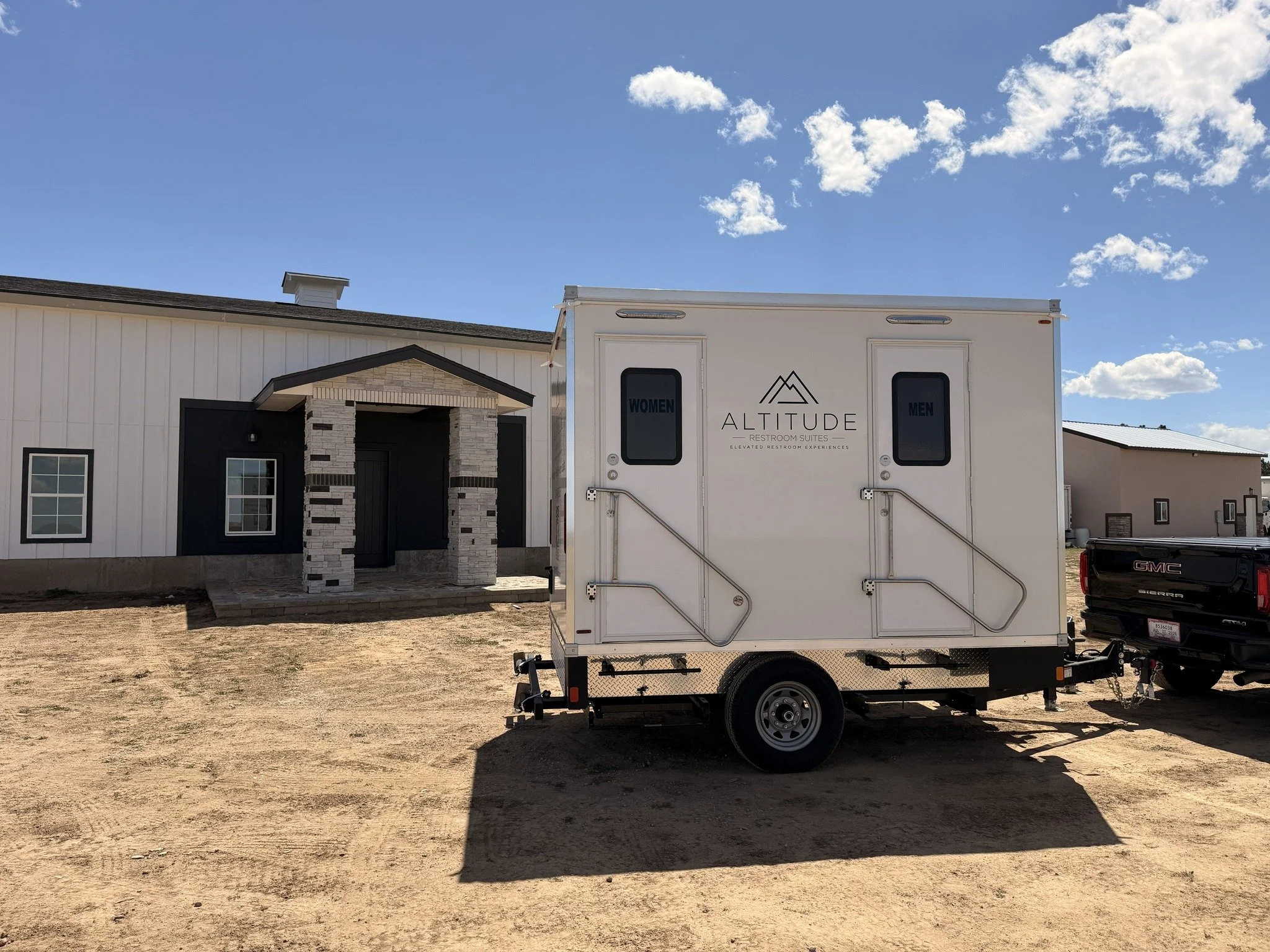 A restroom trailer your guests will actually talk about. ✨
✔️ Flushing toilets
✔️ Running water
✔️ Climate controlled
✔️ Premium supplies
✔️ Delivered &amp; set up for you
Serving weddings, private events, corporate events, and select jobsites throug